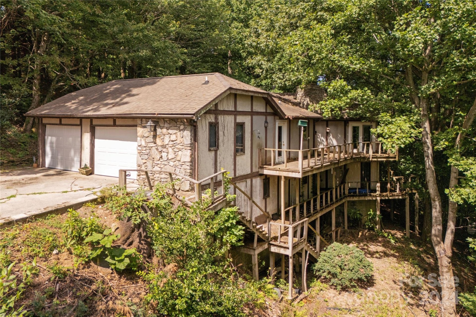 Property image 2 at 120 Pinewood Circle, Laurel Park, NC 28739