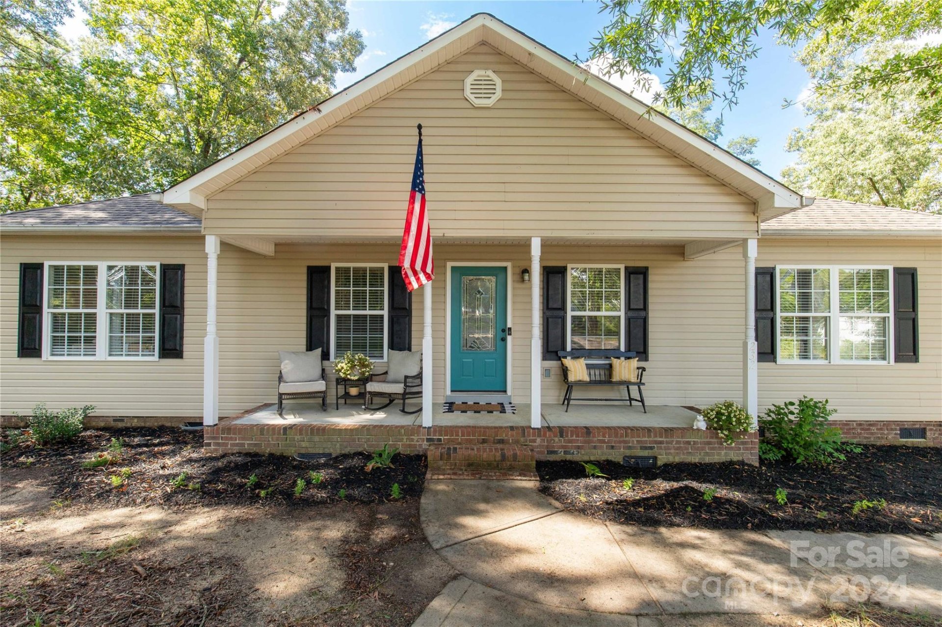 Property image 2 at 232 Covey Court, York, SC 29745