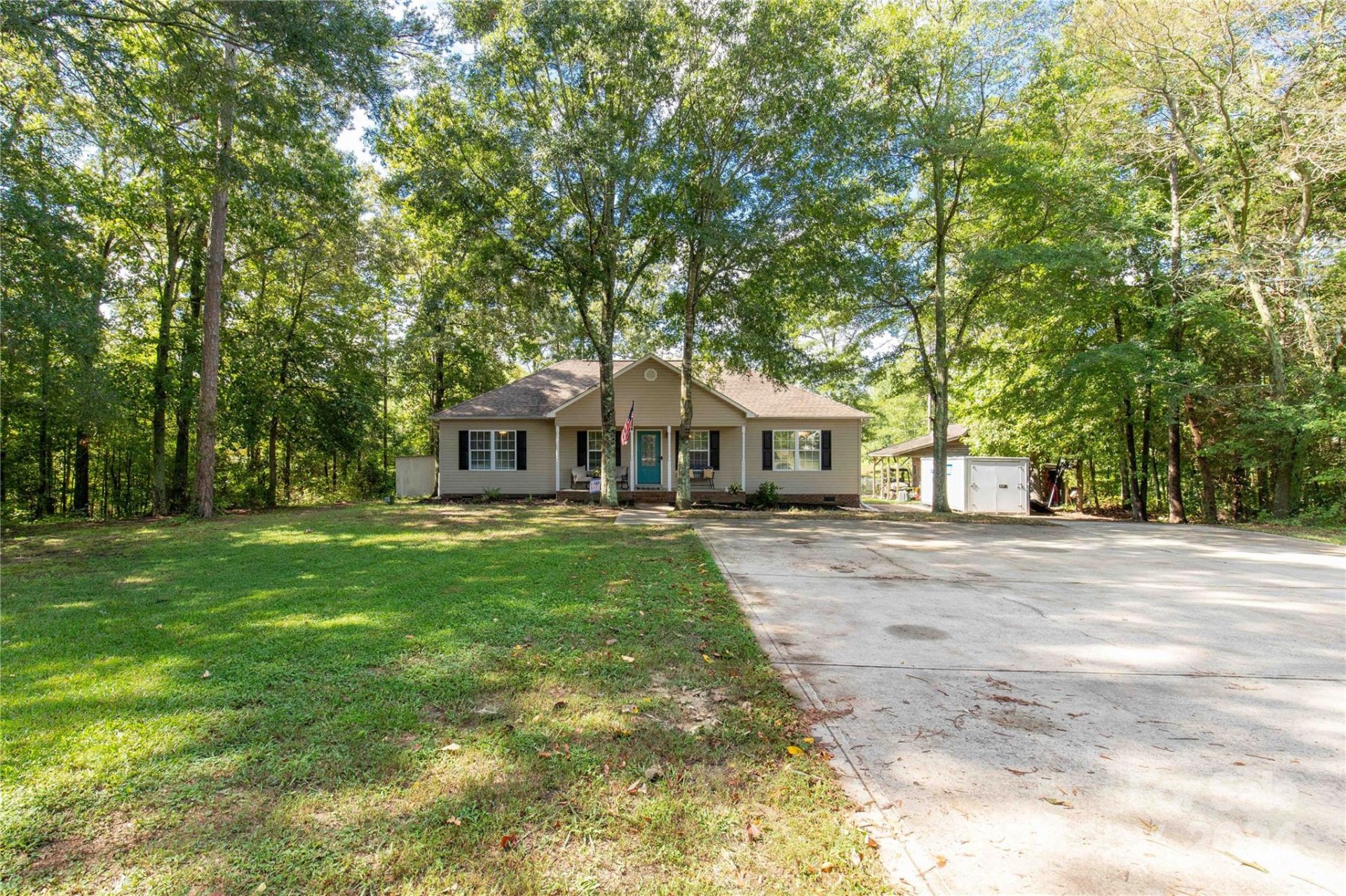 Property image 3 at 232 Covey Court, York, SC 29745