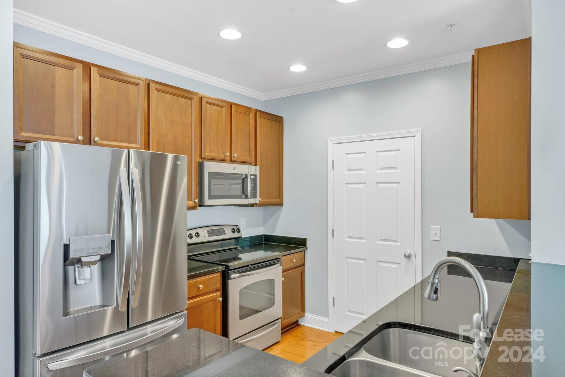 Property image 1 at 1000 Woodlawn Road, Charlotte, NC 28209