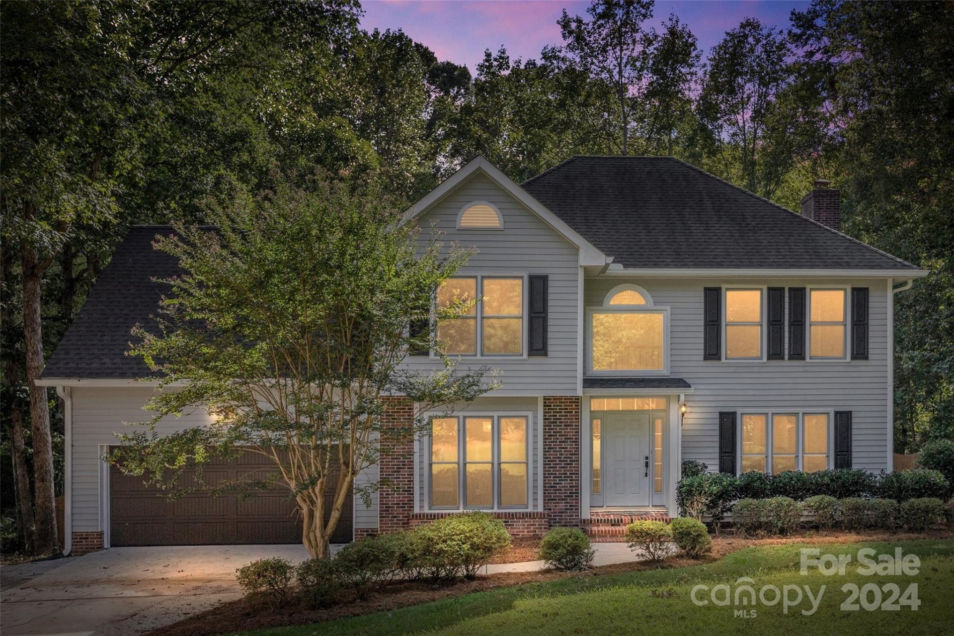 2215 Banbury Lane