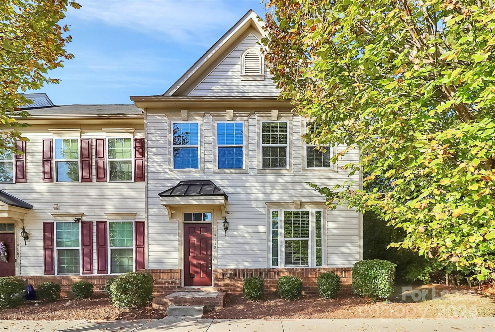 9158 Lenox Pointe Drive