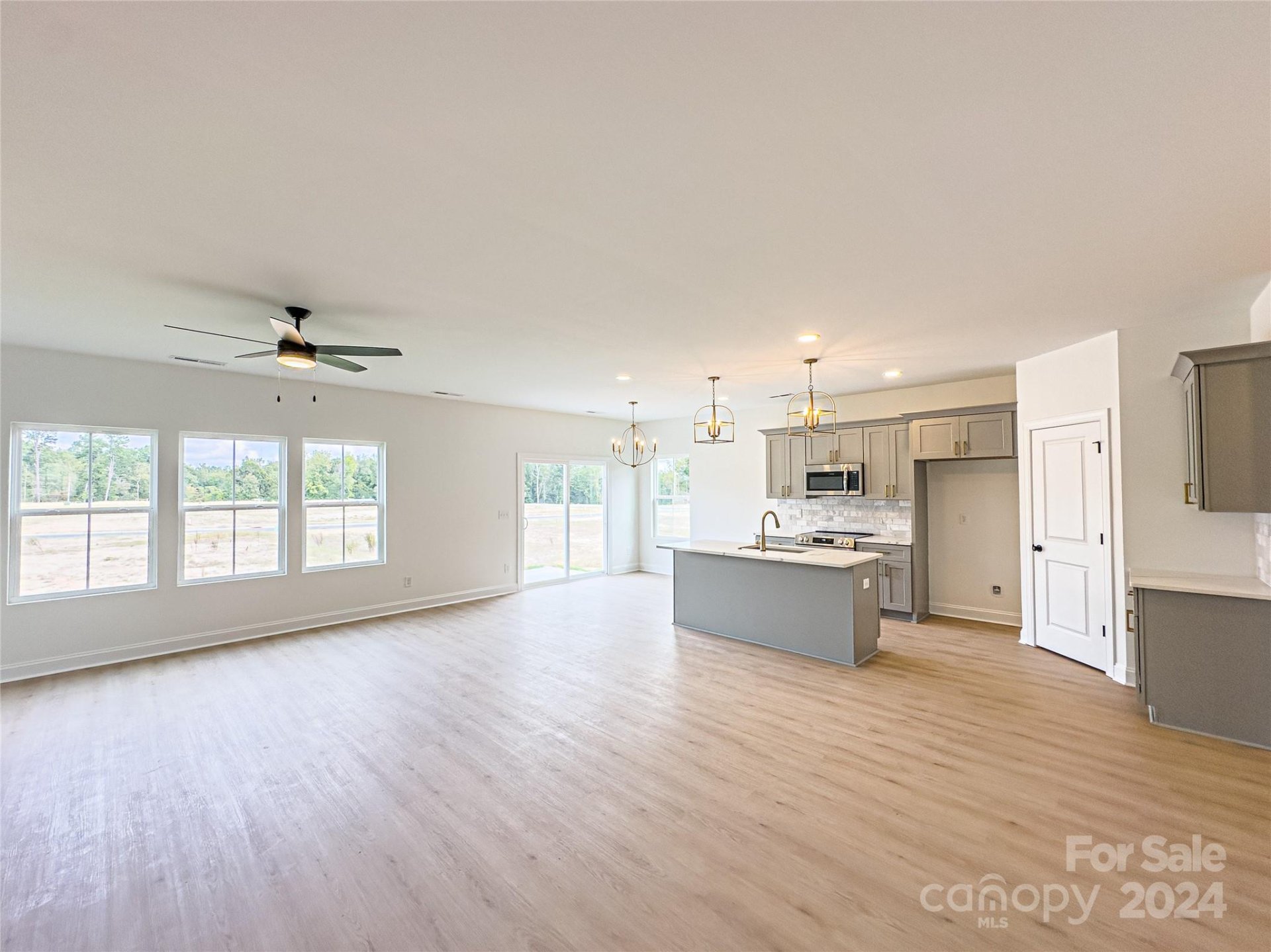 Property image 2 at 3035 Swallowtail Lane, Kannapolis, NC 28083