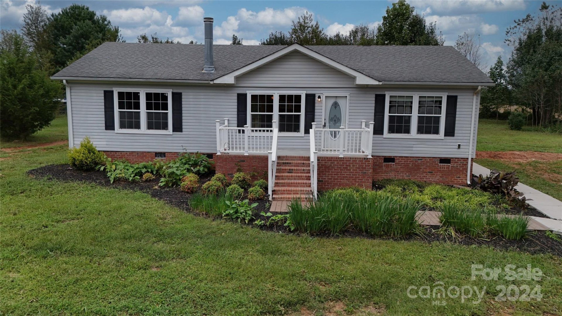 Property image 1 at 821 Hephzibah Church Road, Crouse, NC 28033