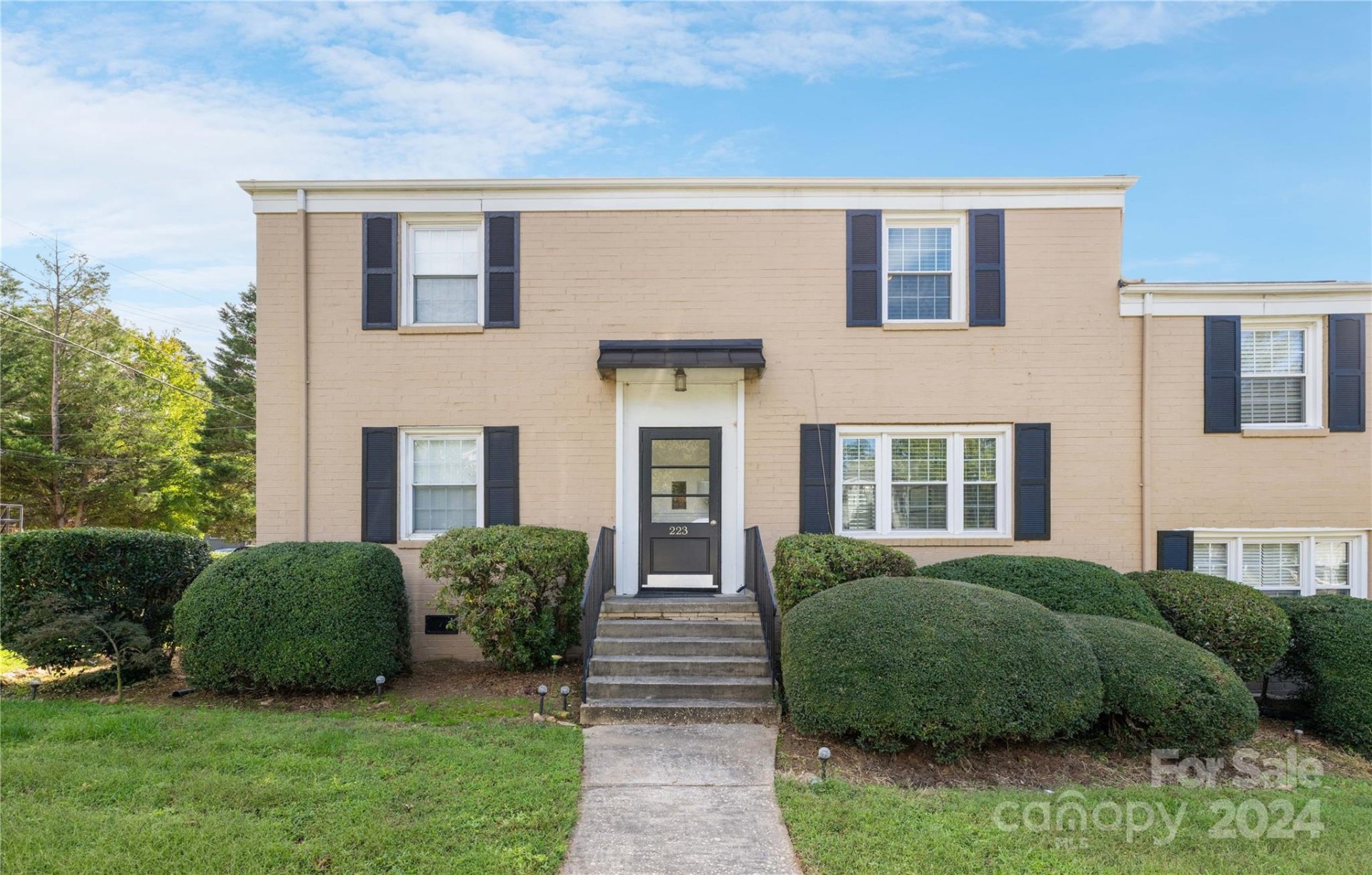 Property image 1 at 223 Wakefield Drive, Charlotte, NC 28209