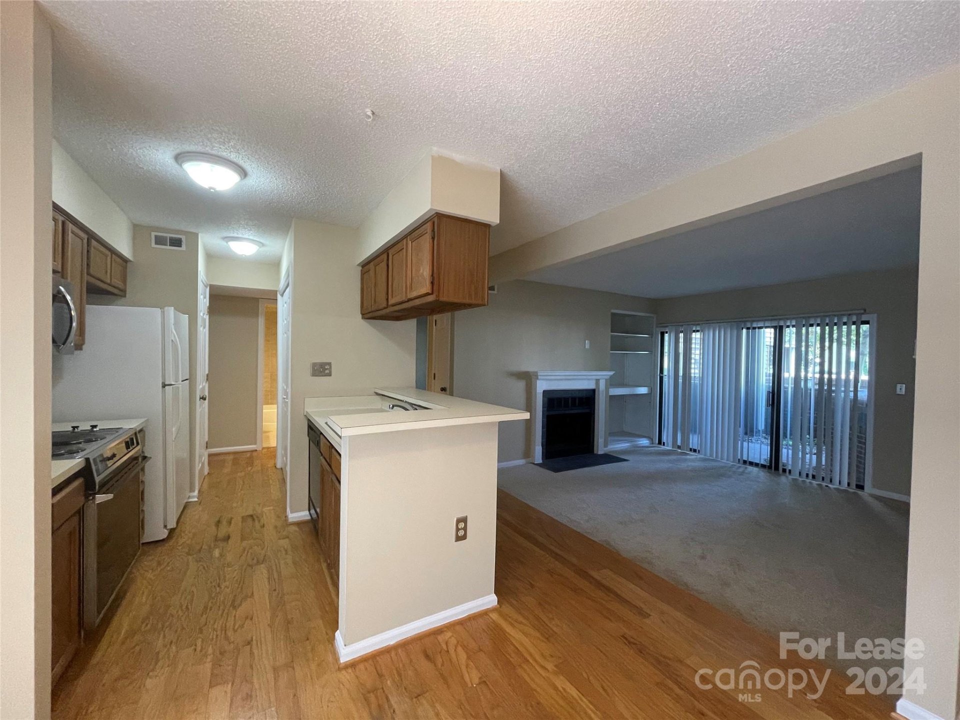 Property image 4 at 212 W 10th Street, Charlotte, NC 28202