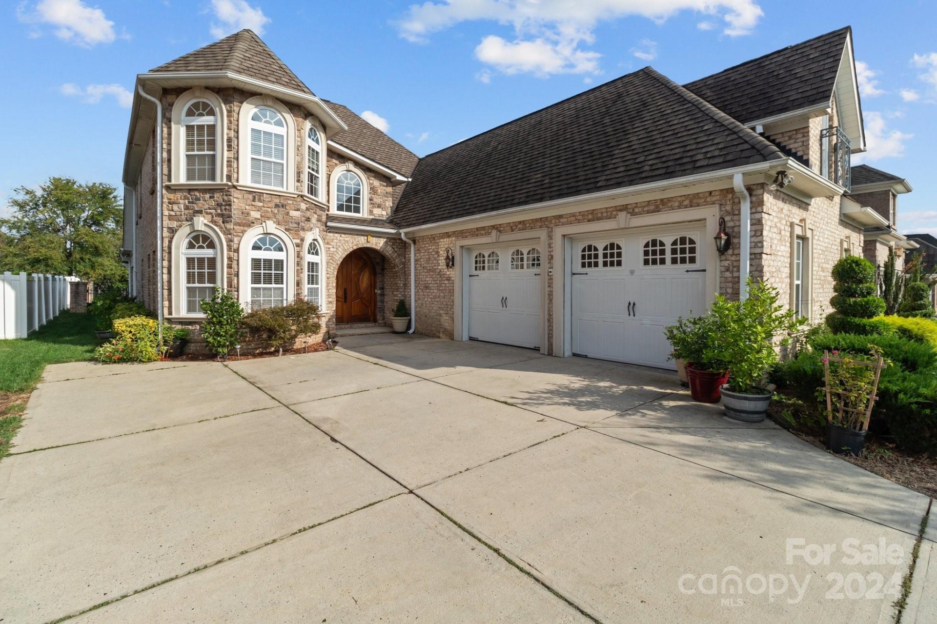 4532 Lanstone Court