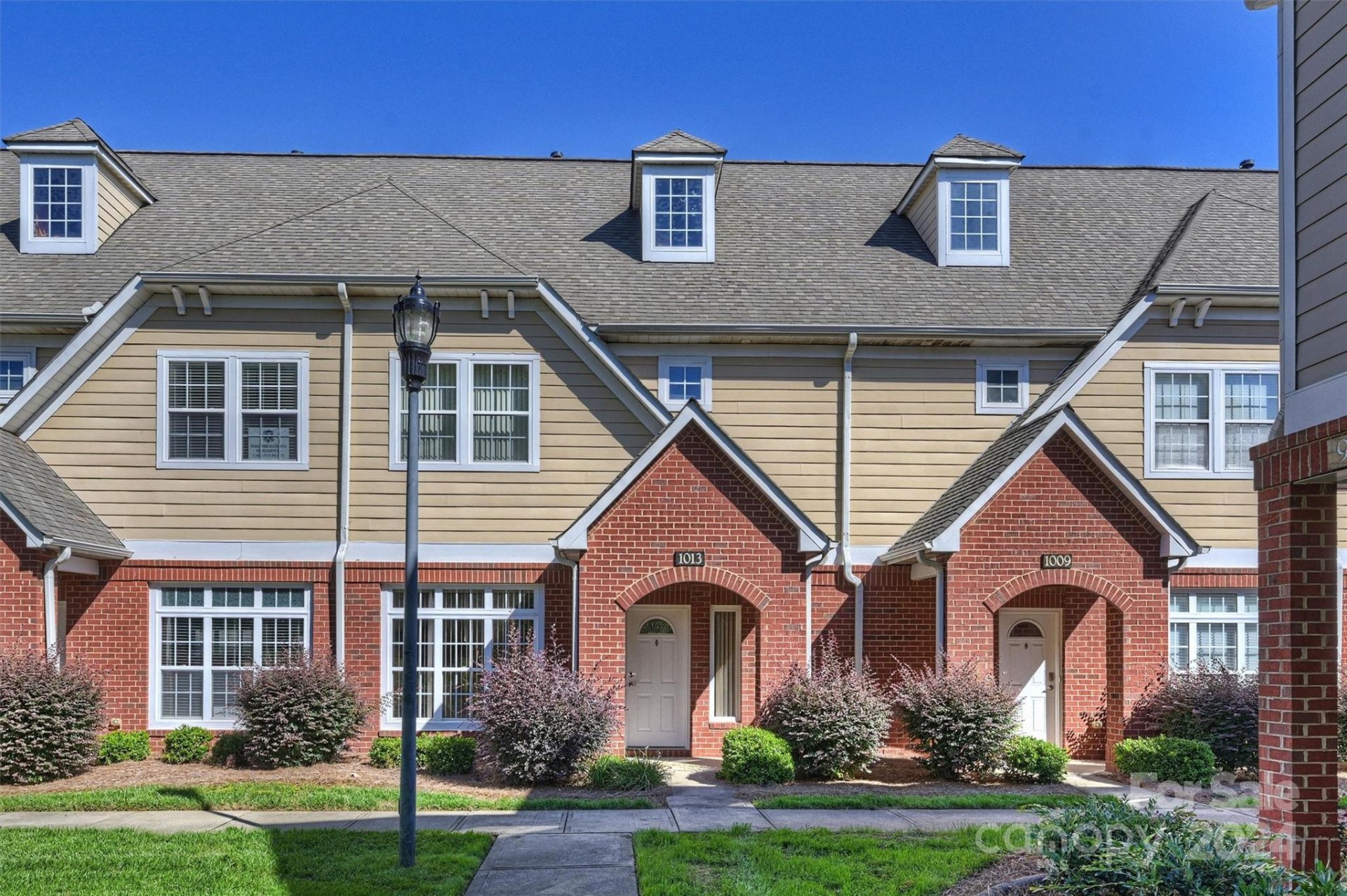 Property image 1 at 1013 Central Park Circle, Davidson, NC 28036