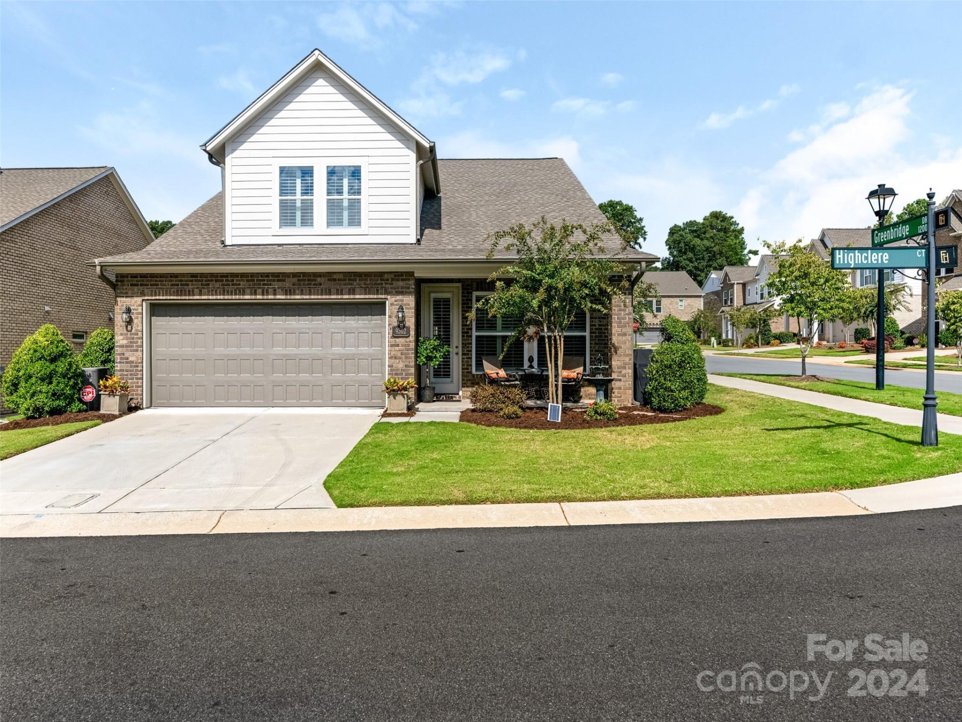 Property image 4 at 9302 Highclere Court, Matthews, NC 28105