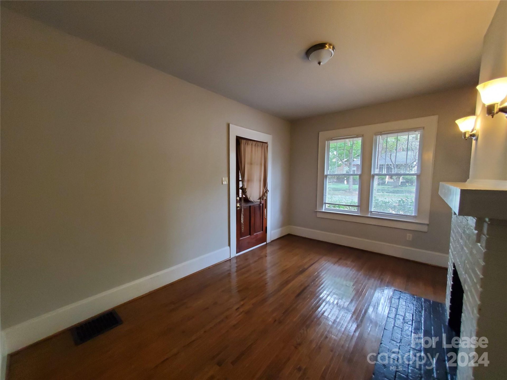 Property image 4 at 1817 Thomas Avenue, Charlotte, NC 28205