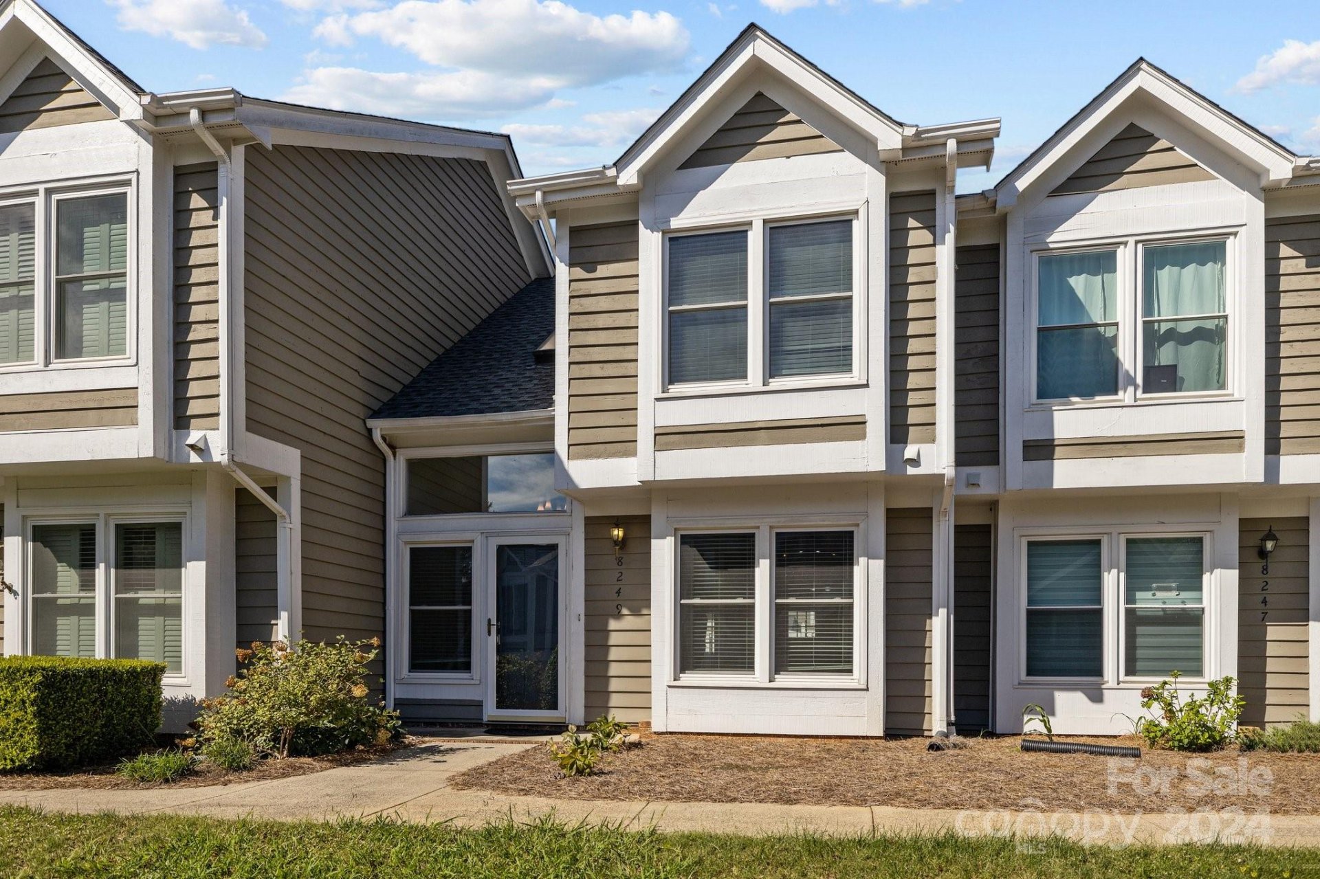 8249 Tradd Court