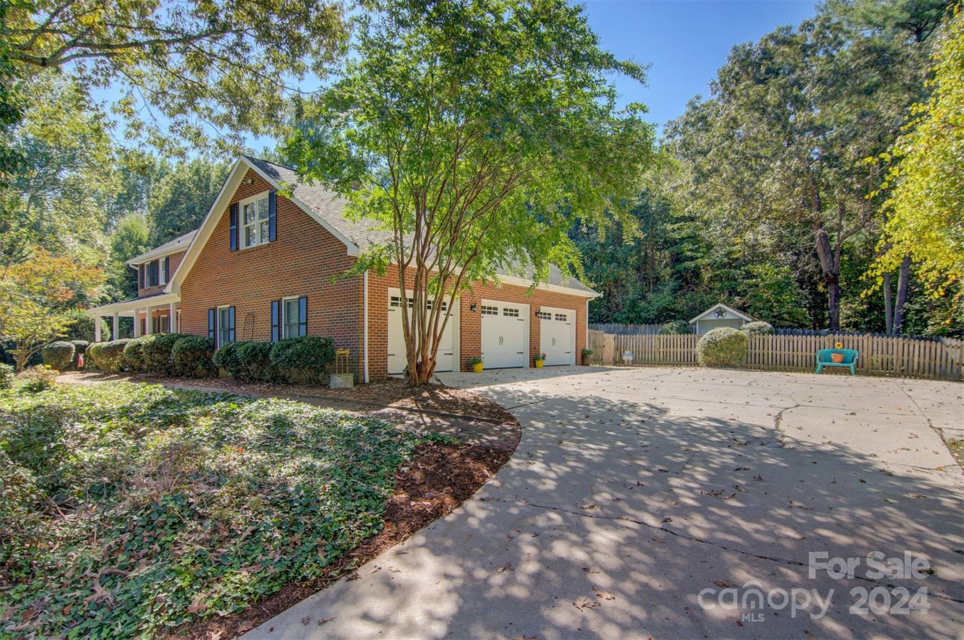 Property image 3 at 1360 33rd Avenue Drive, Hickory, NC 28601