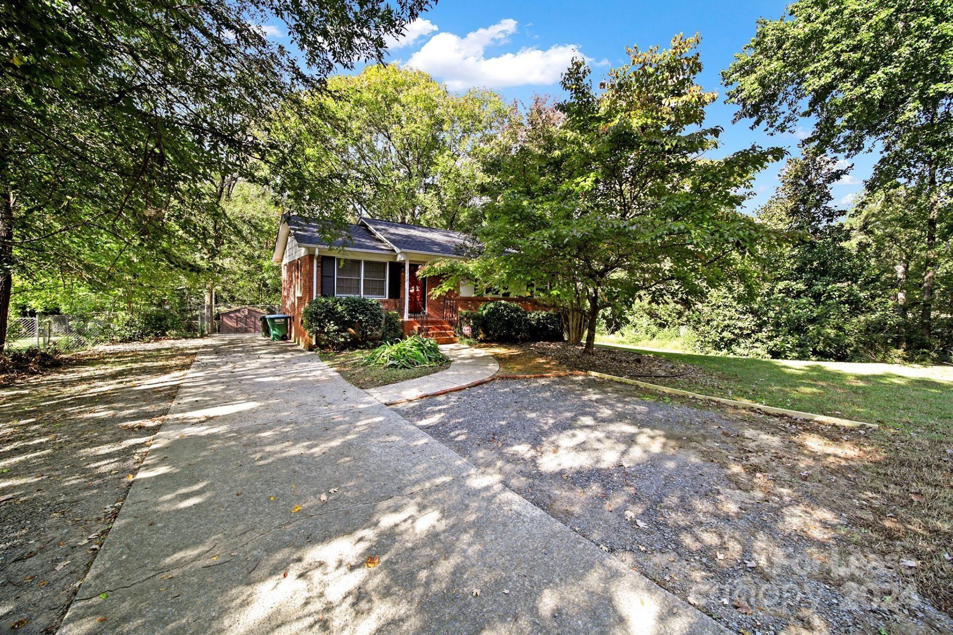 Property image 1 at 716 E John Street, Matthews, NC 28105