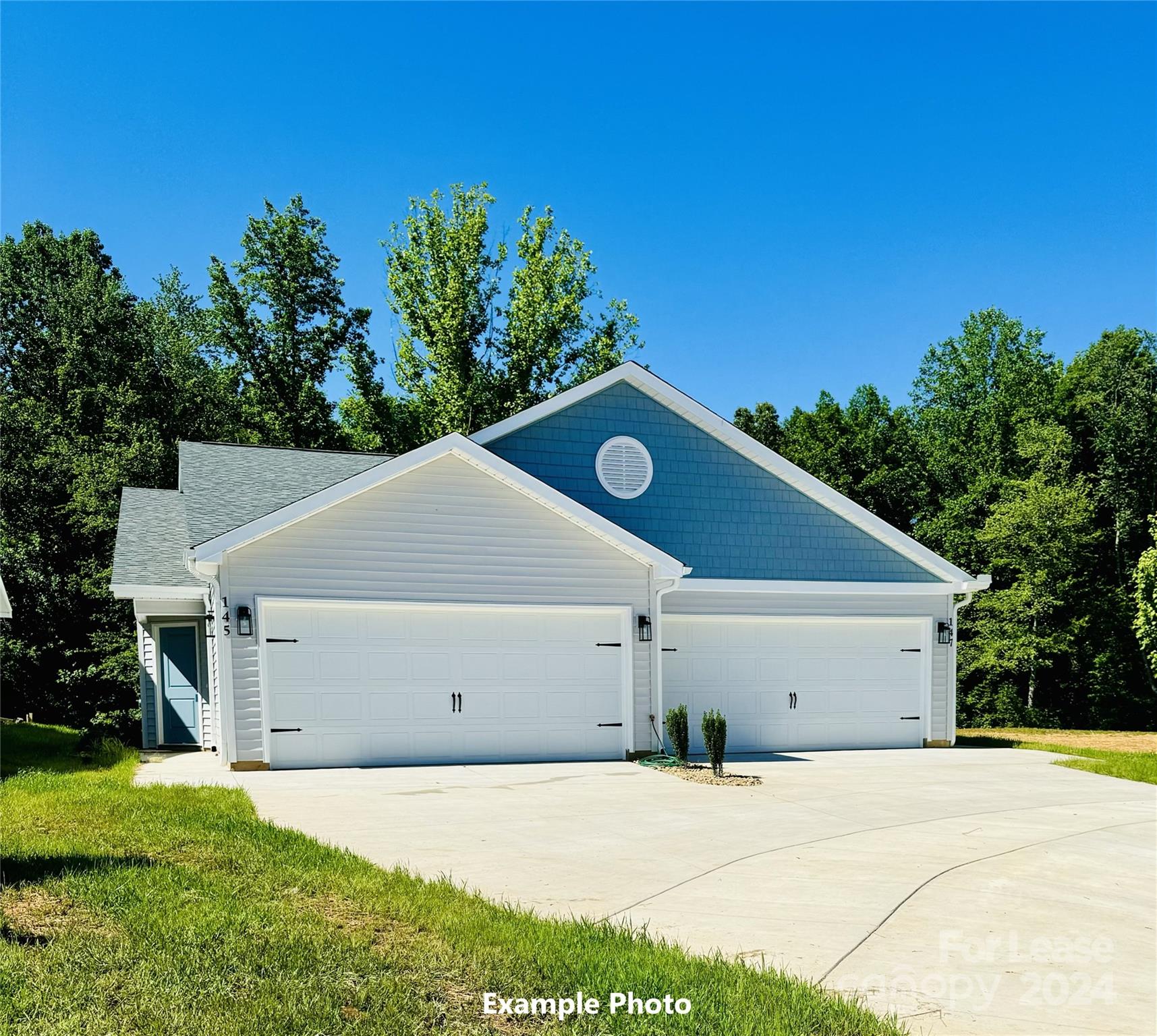 Villas on Brawley, Mooresville Community