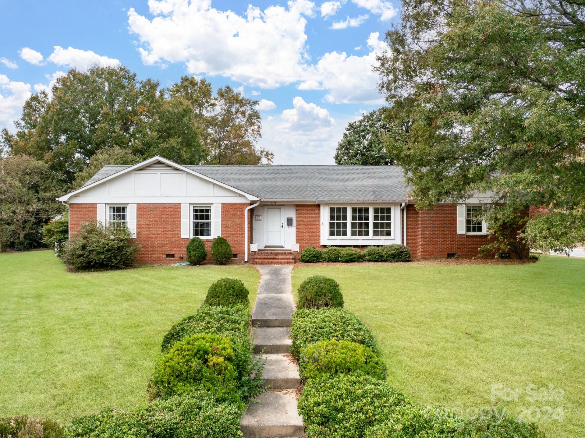 Property image 1 at 1119 Castlegate Street, Gastonia, NC 28054