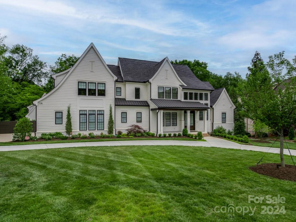1013 Maxwell Court