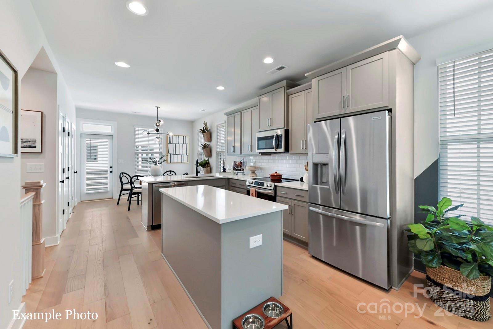 Property image 3 at 2031 Belmont Terraces Lane, Charlotte, NC 28205