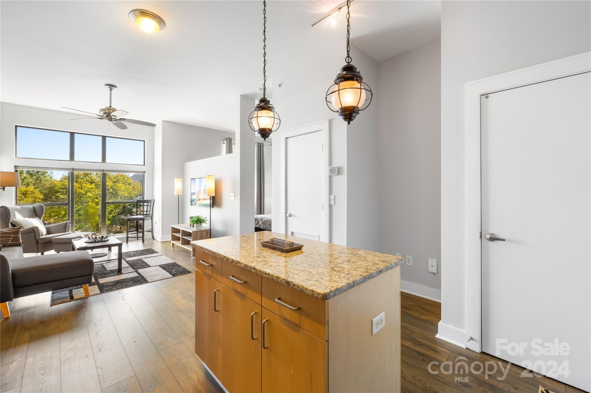 Cityview Lofts, Charlotte Community