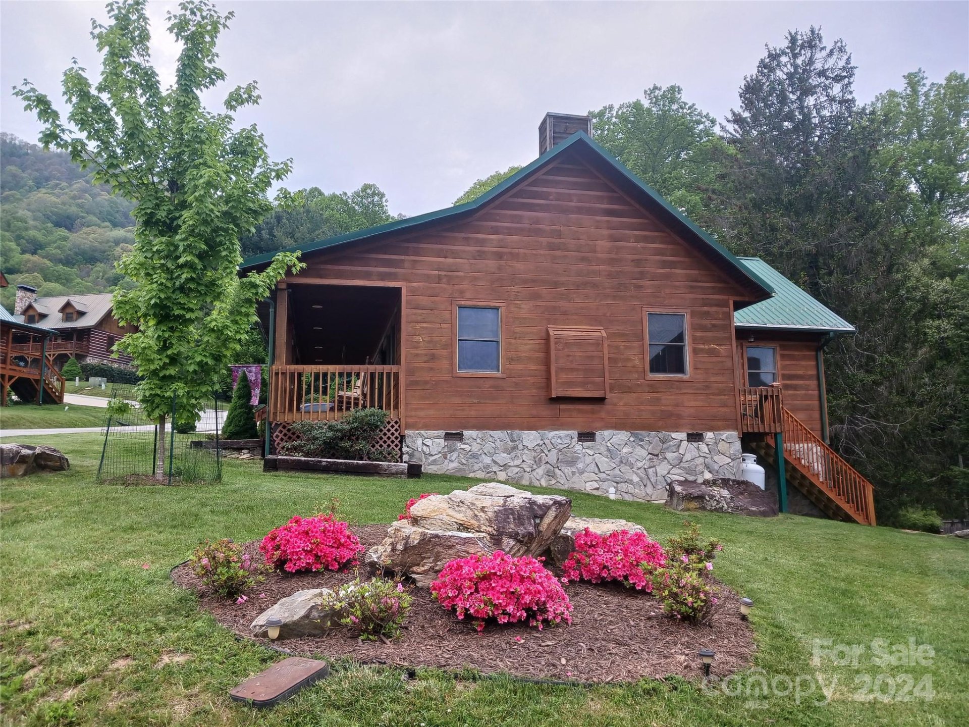 Property image 1 at 489 Panoramic Loop, Maggie Valley, NC 28751