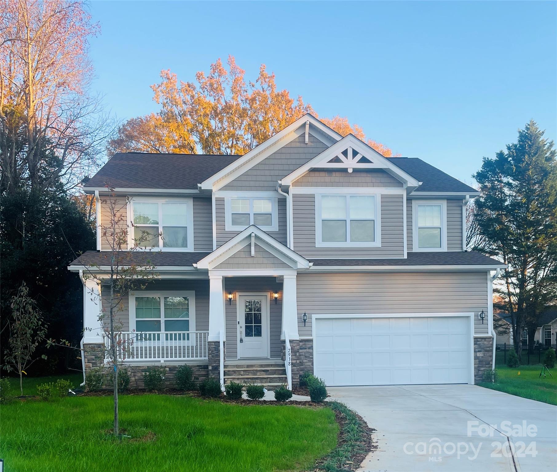 7938 Ebony Road
