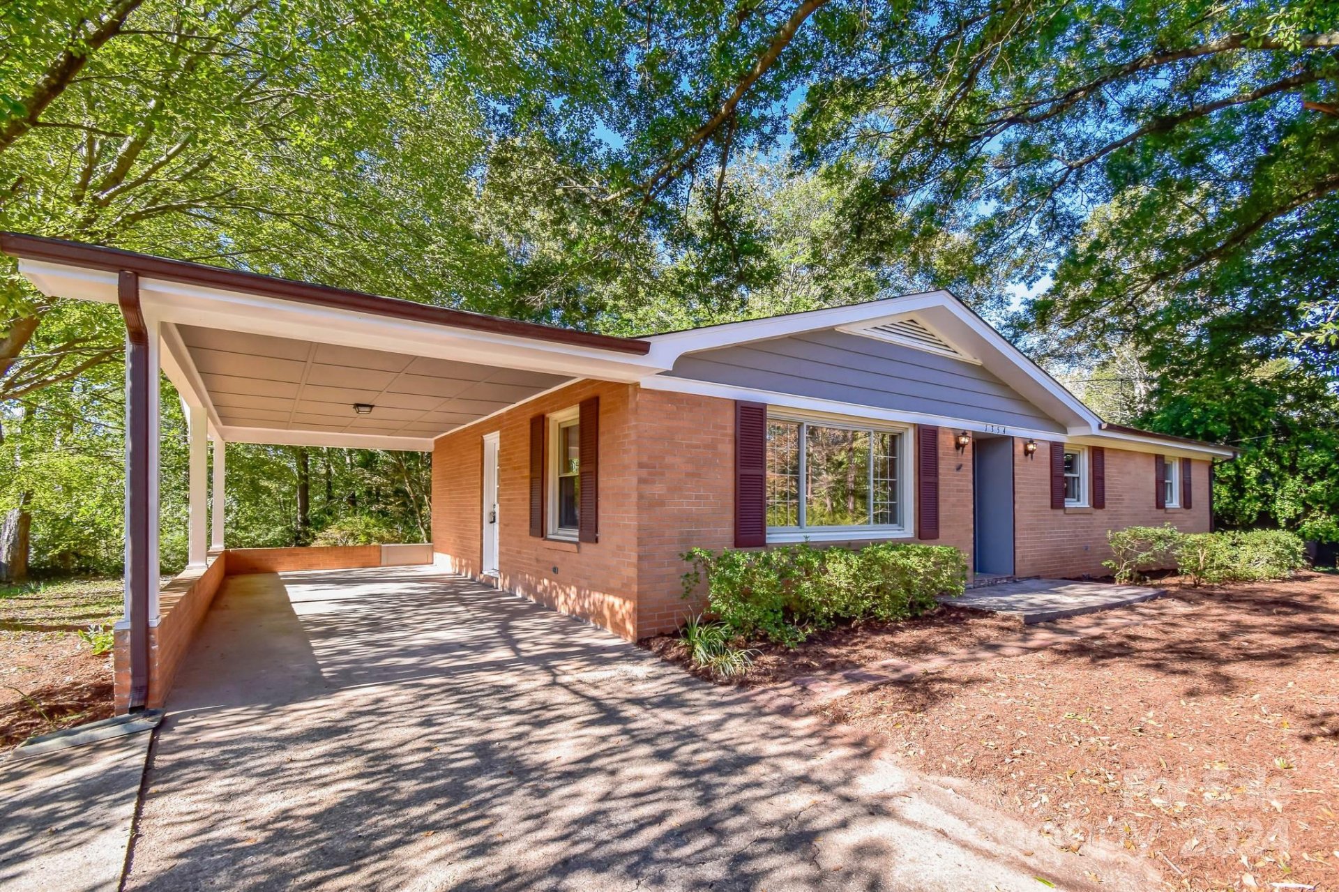 Property image 1 at 1354 36th Avenue Drive, Hickory, NC 28601