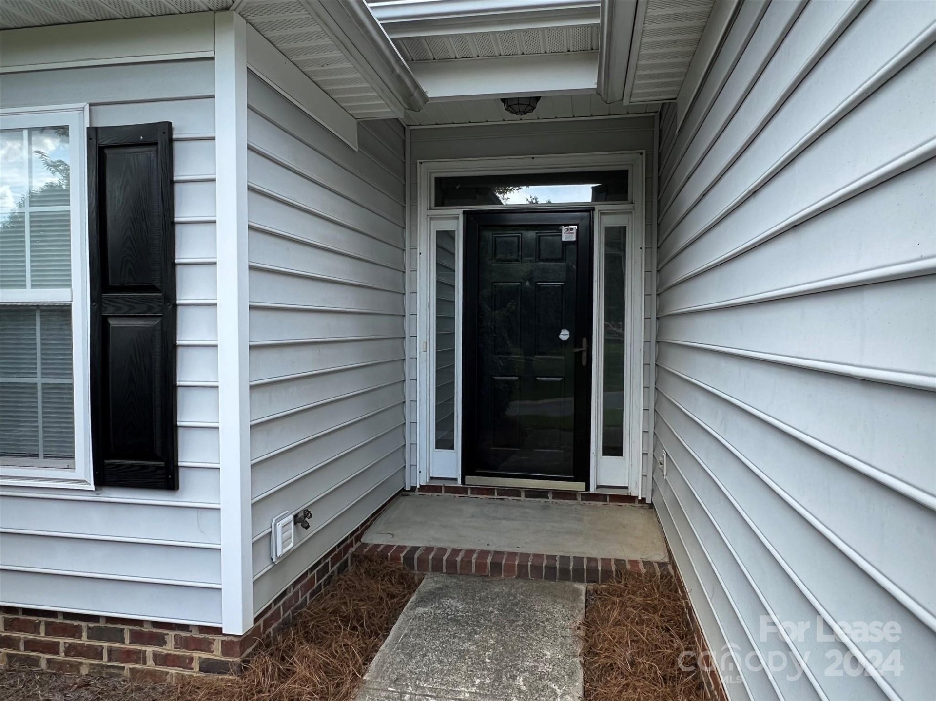 Property image 2 at 10322 Layton Ridge Lane, Charlotte, NC 28214