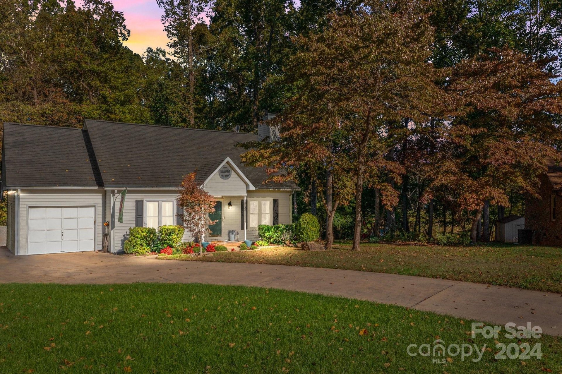 2511 Applegate Drive