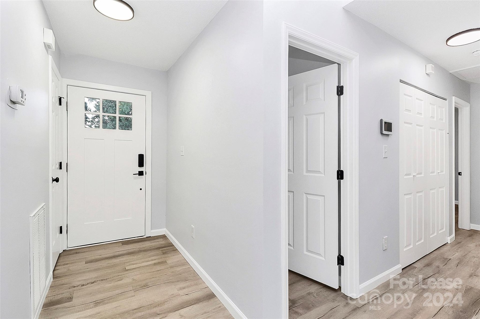 Property image 4 at 6222 Cottageville Lane, Charlotte, NC 28208