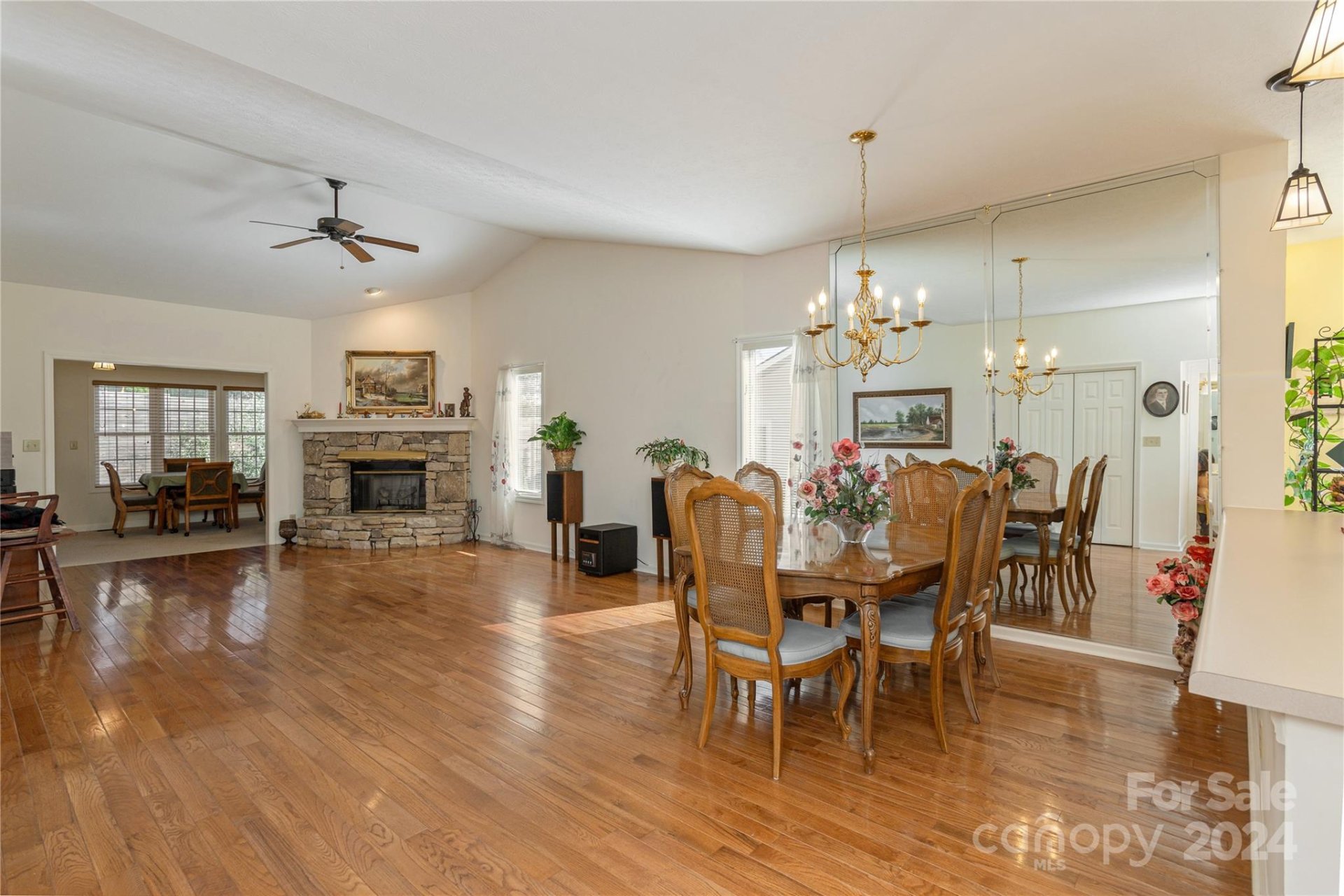 Property image 3 at 3 Country Meadows Lane, Hendersonville, NC 28792