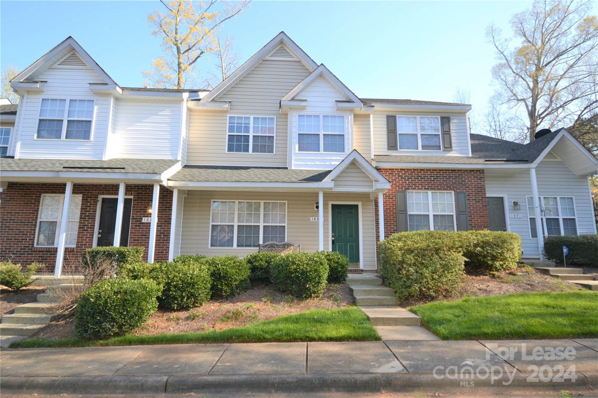 Property image 1 at 1889 Forest Side Lane, Charlotte, NC 28213