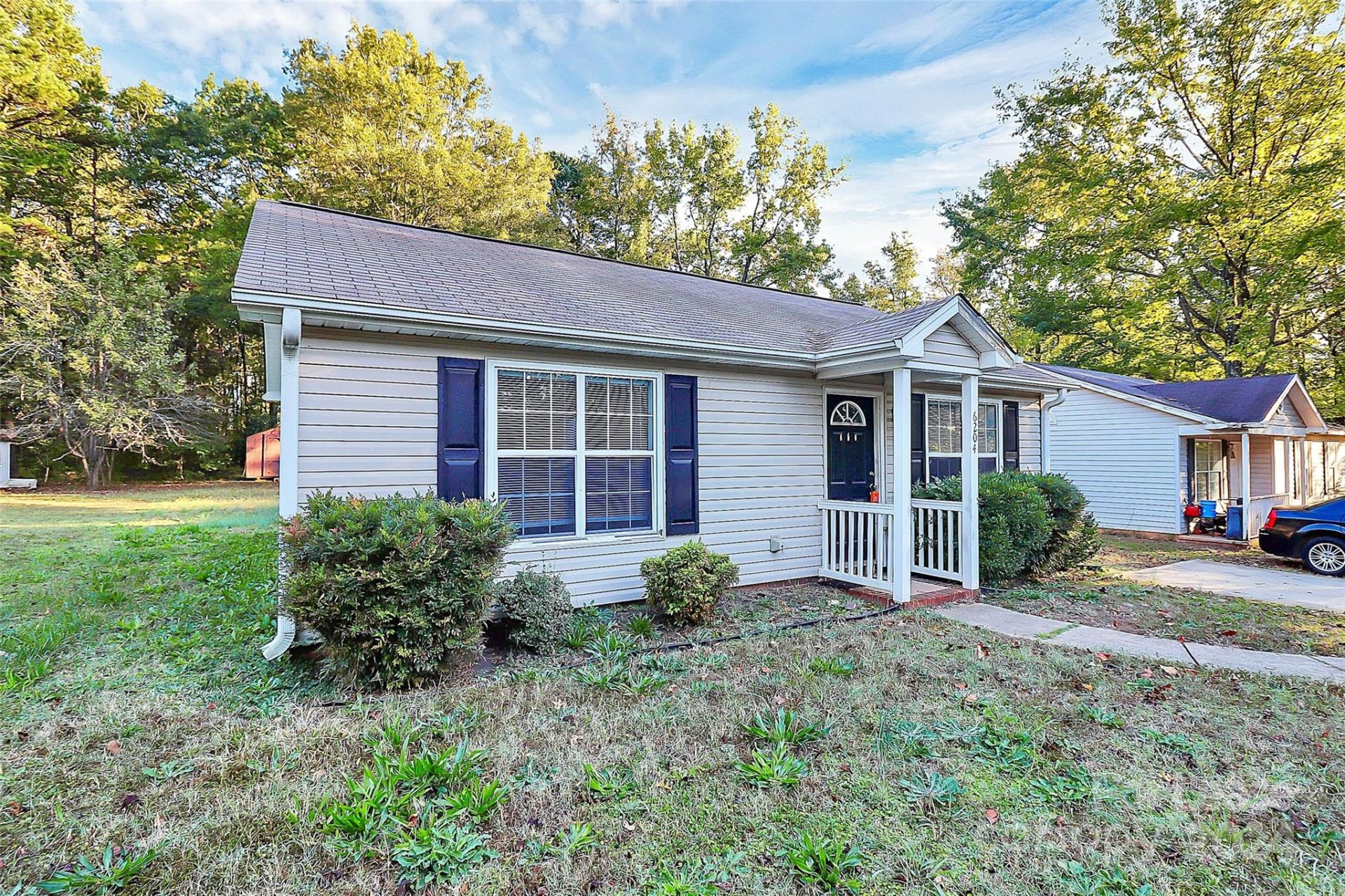 Property image 3 at 6204 Easter Lane, Charlotte, NC 28208
