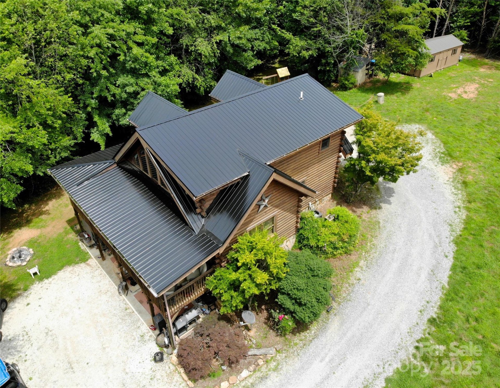 Property image 3 at 460 Cascades Parkway, Nebo, NC 28761