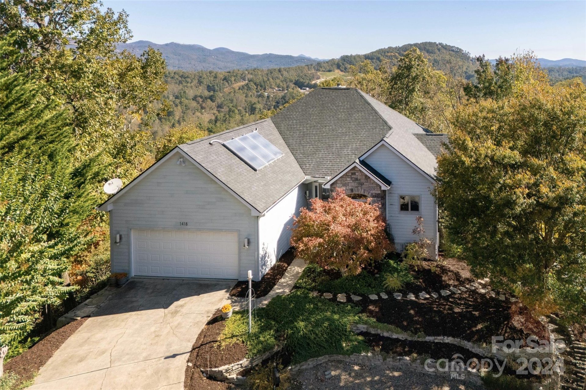 Property image 1 at 1418 Woodsong Drive, Hendersonville, NC 28791