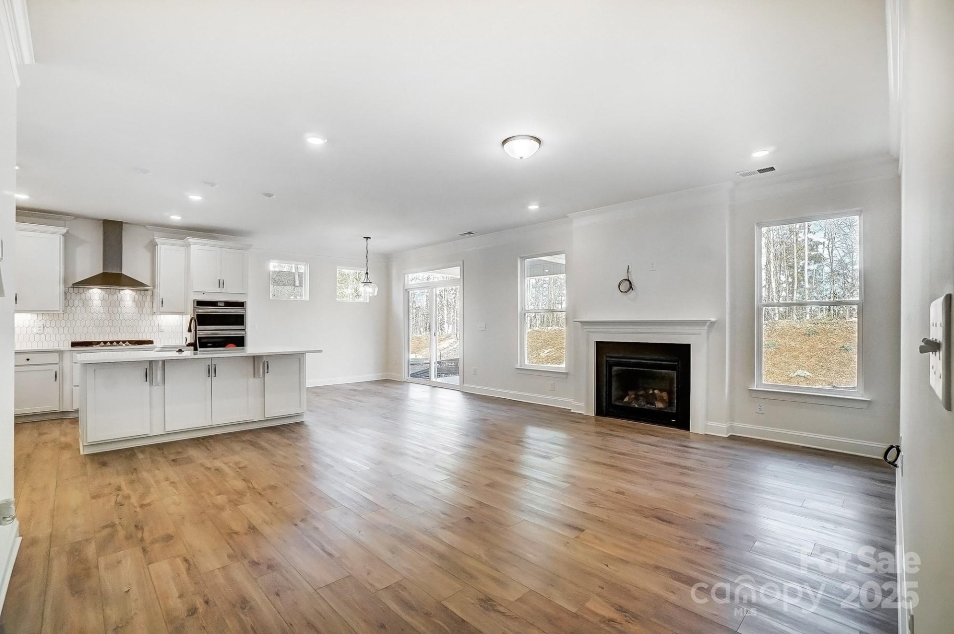 Property image 4 at 5226 Verona Road, Charlotte, NC 28213