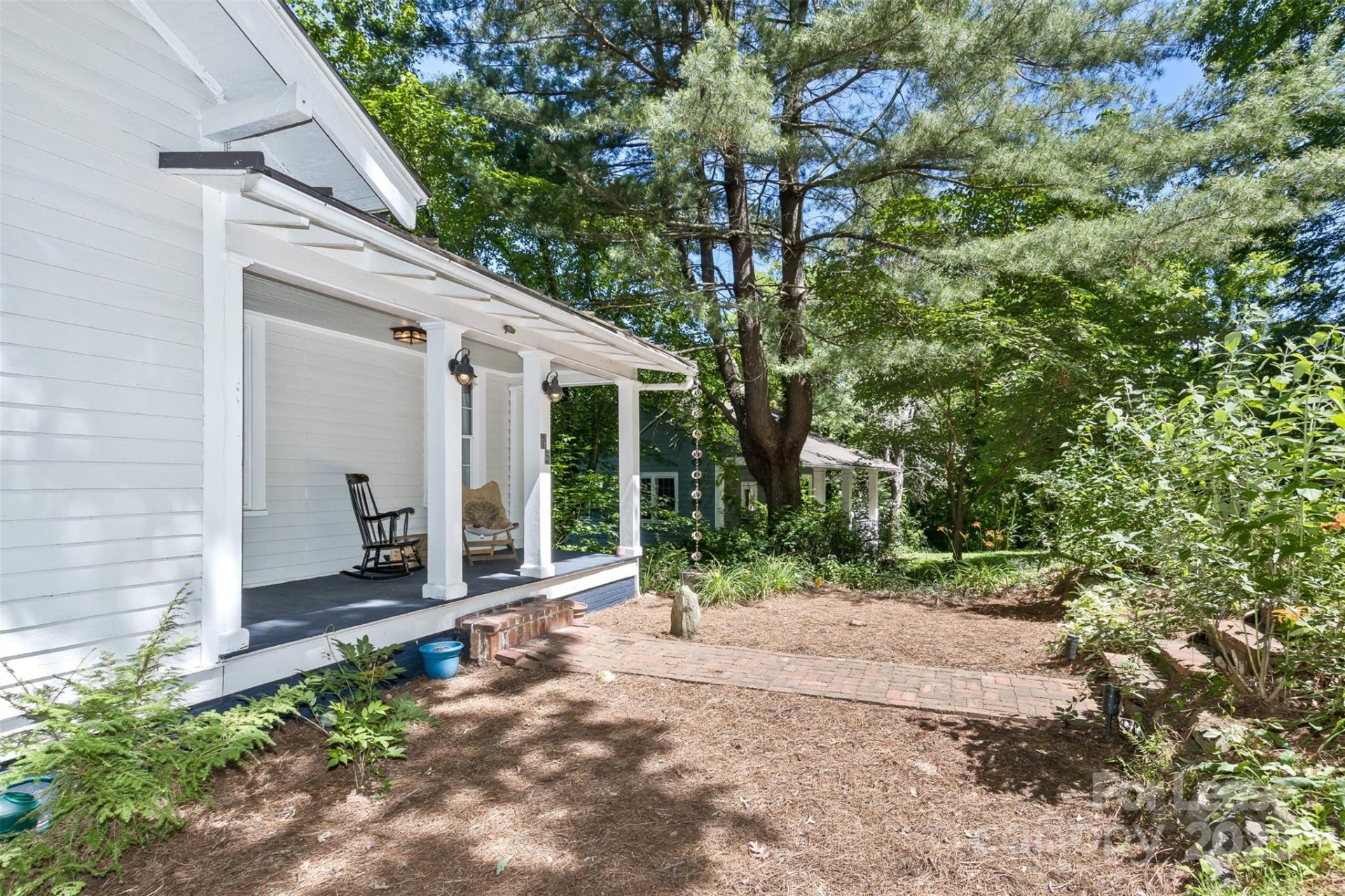 Property image 4 at 13 Parker Road, Asheville, NC 28803