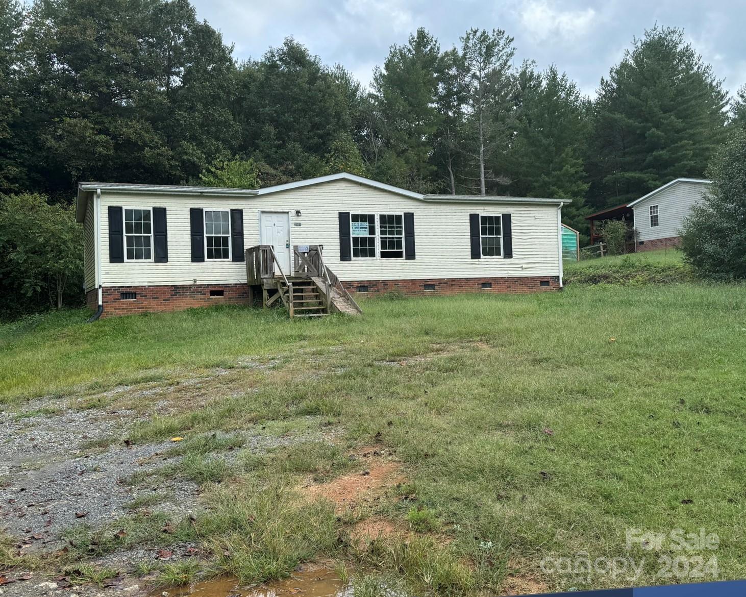 Property image 1 at 2968 Dalton Drive, Morganton, NC 28655