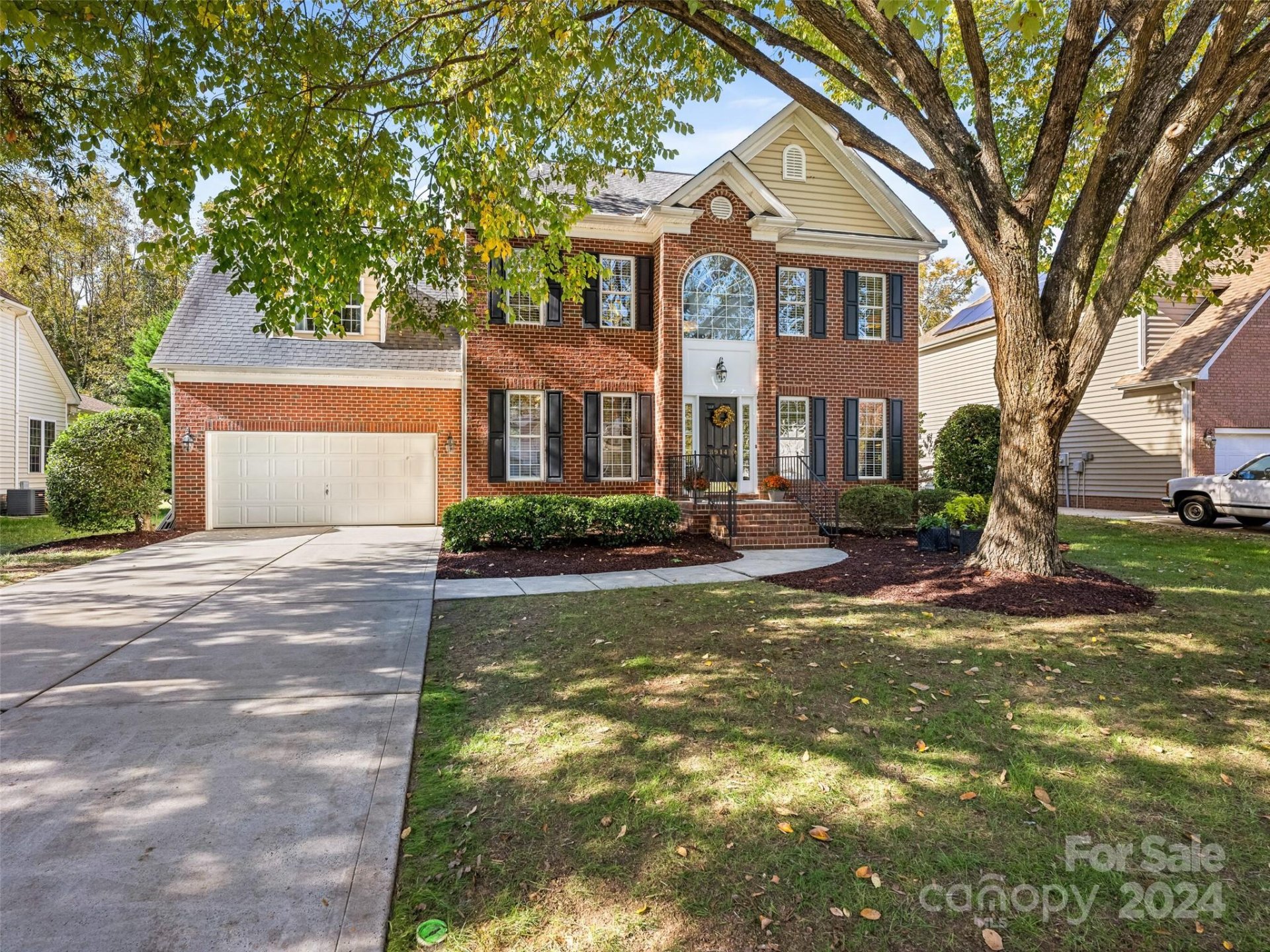 Property image 1 at 8914 Whittingham Drive, Waxhaw, NC 28173