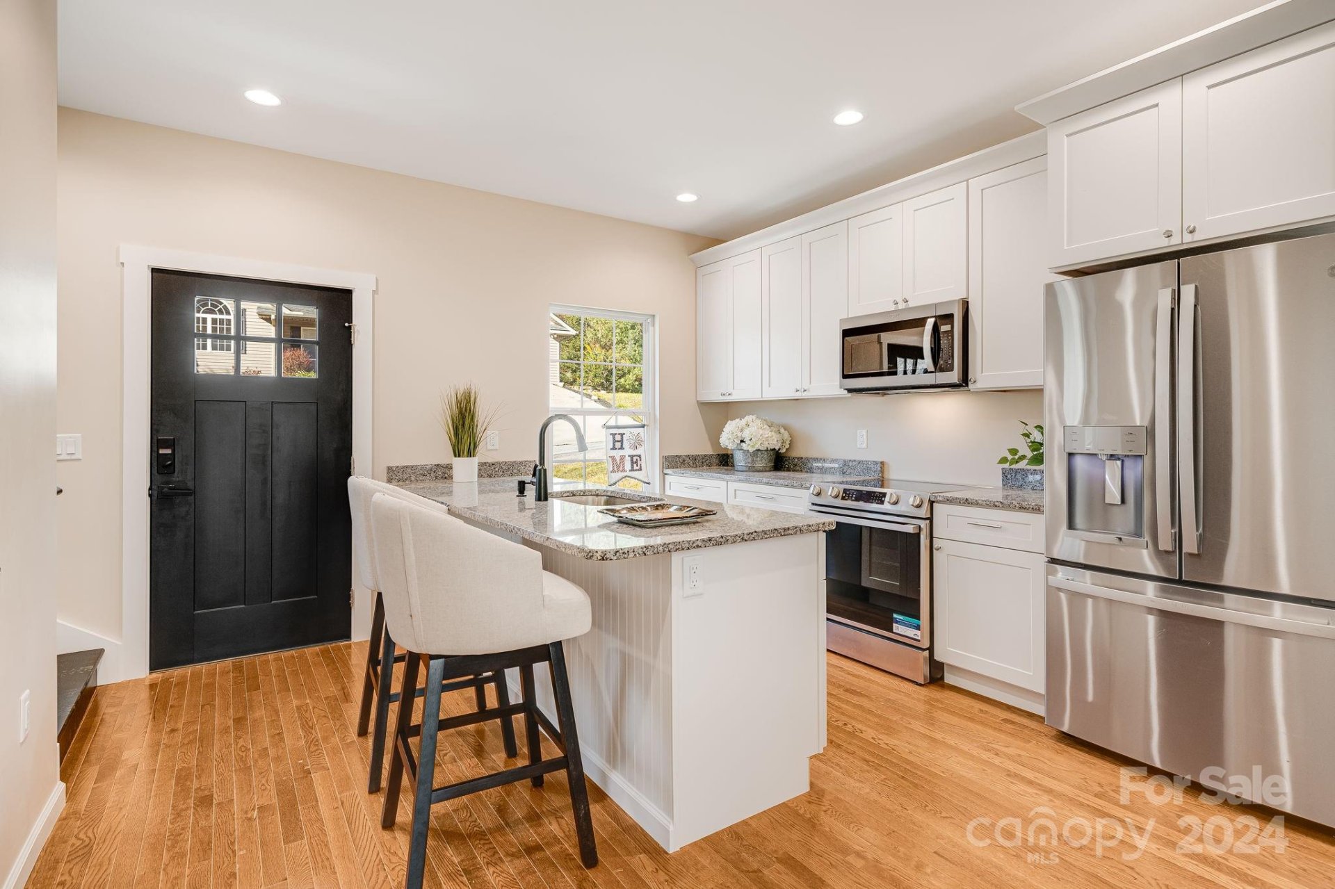Property image 3 at 179 S Briarcreek Court, Hendersonville, NC 28739