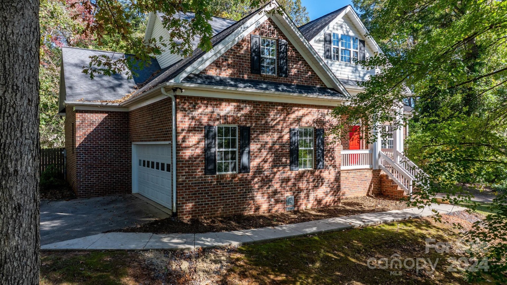 Property image 3 at 4100 Rainbow Hills Drive, Hickory, NC 28602