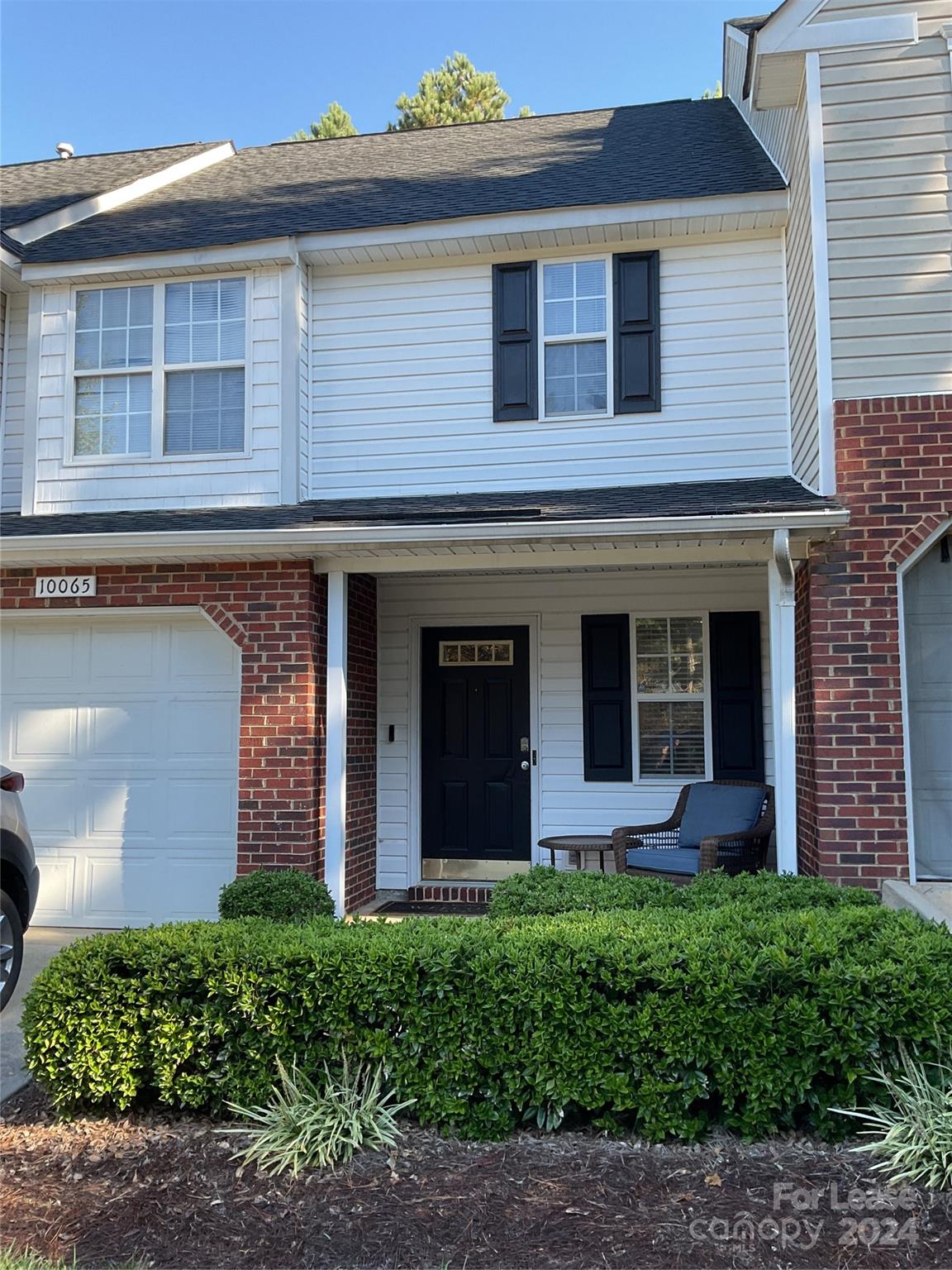 Property image 1 at 10065 University Park Lane, Charlotte, NC 28213