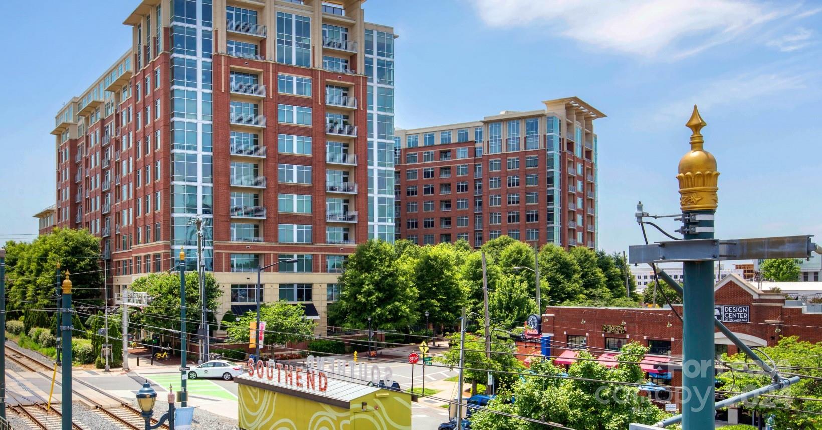 125 W Tremont Avenue