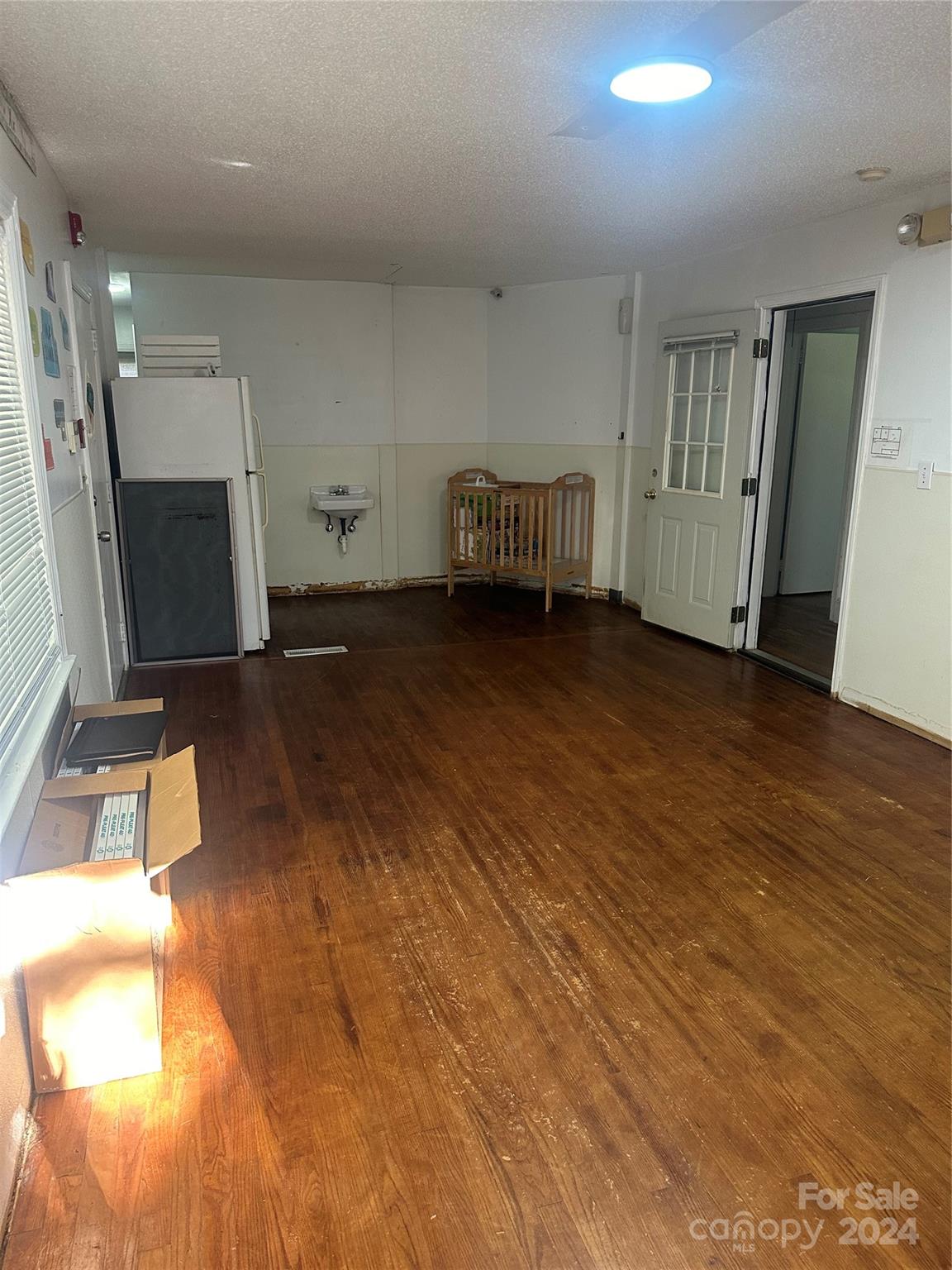 Property image 2 at 3238 Campbell Drive, Charlotte, NC 28205