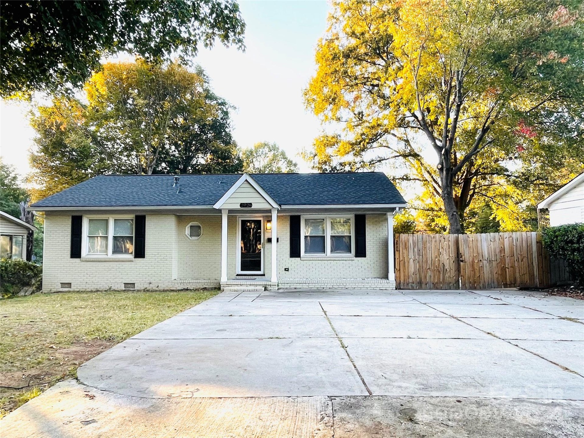 Property image 1 at 2026 Eastway Drive, Charlotte, NC 28205