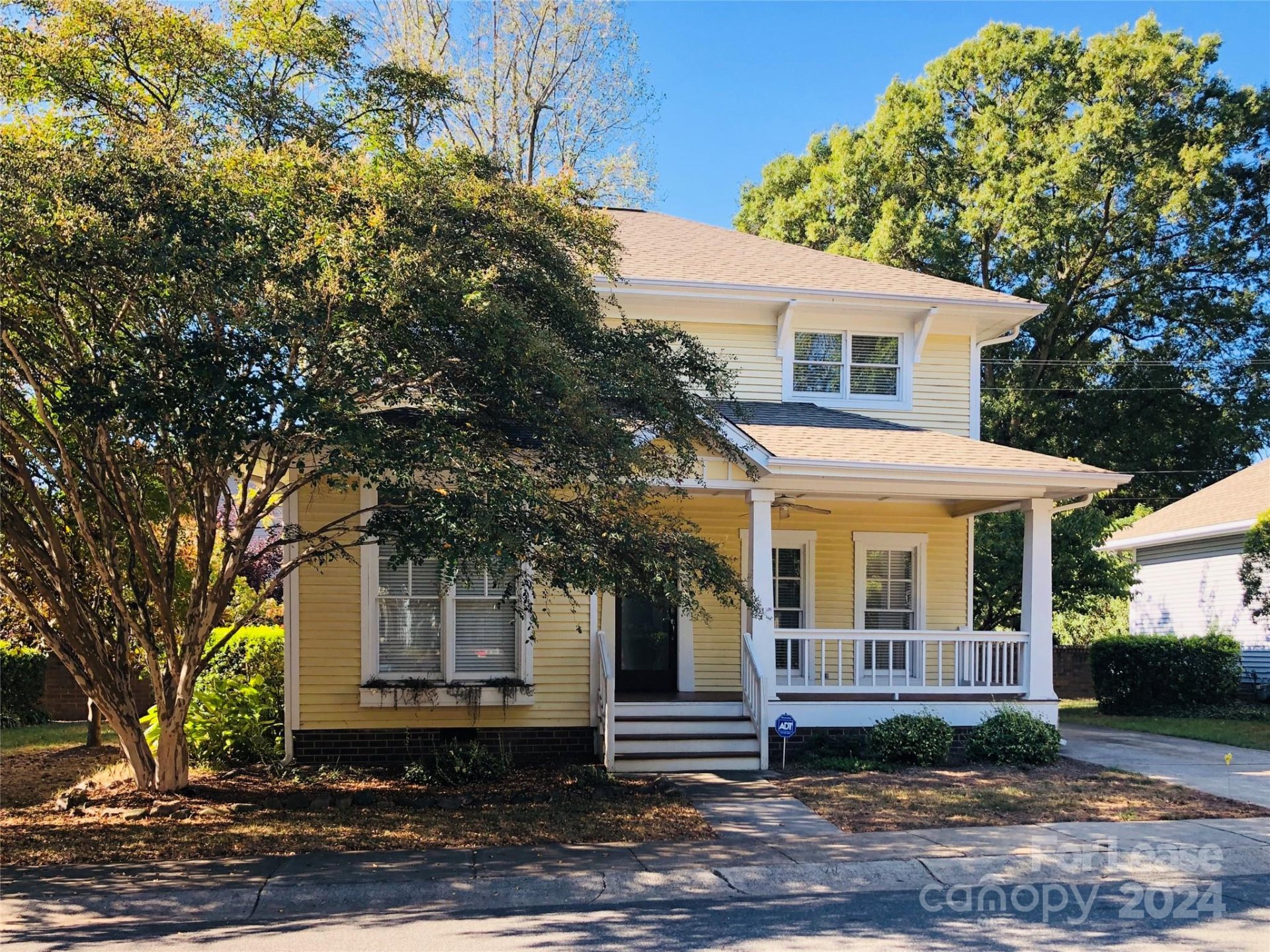 606 Olmsted Park Place