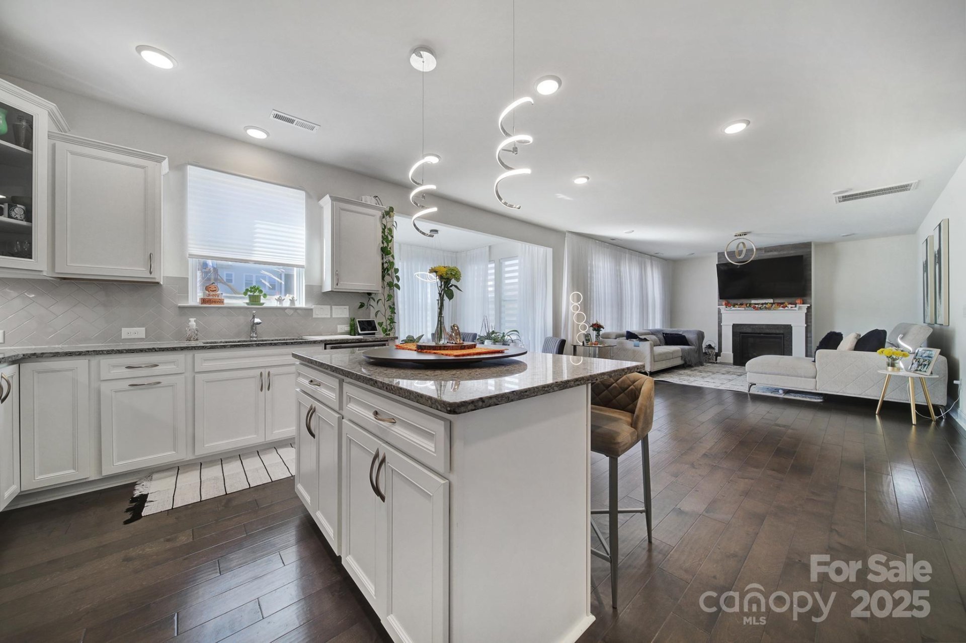 Property image 4 at 535 Red Wolf Lane, Lake Wylie, SC 29710