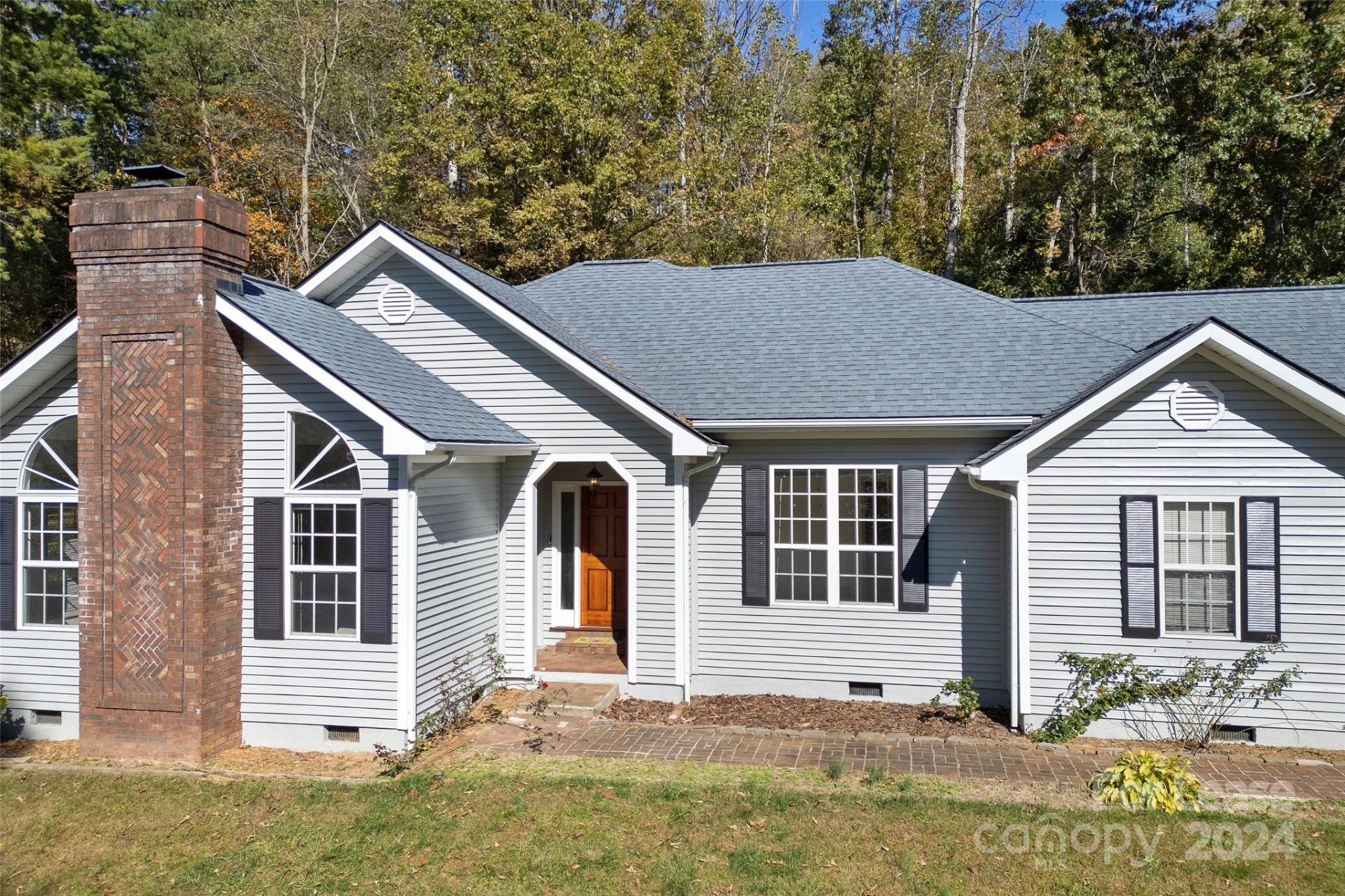 Property image 2 at 12 Bethel Drive, Asheville, NC 28803
