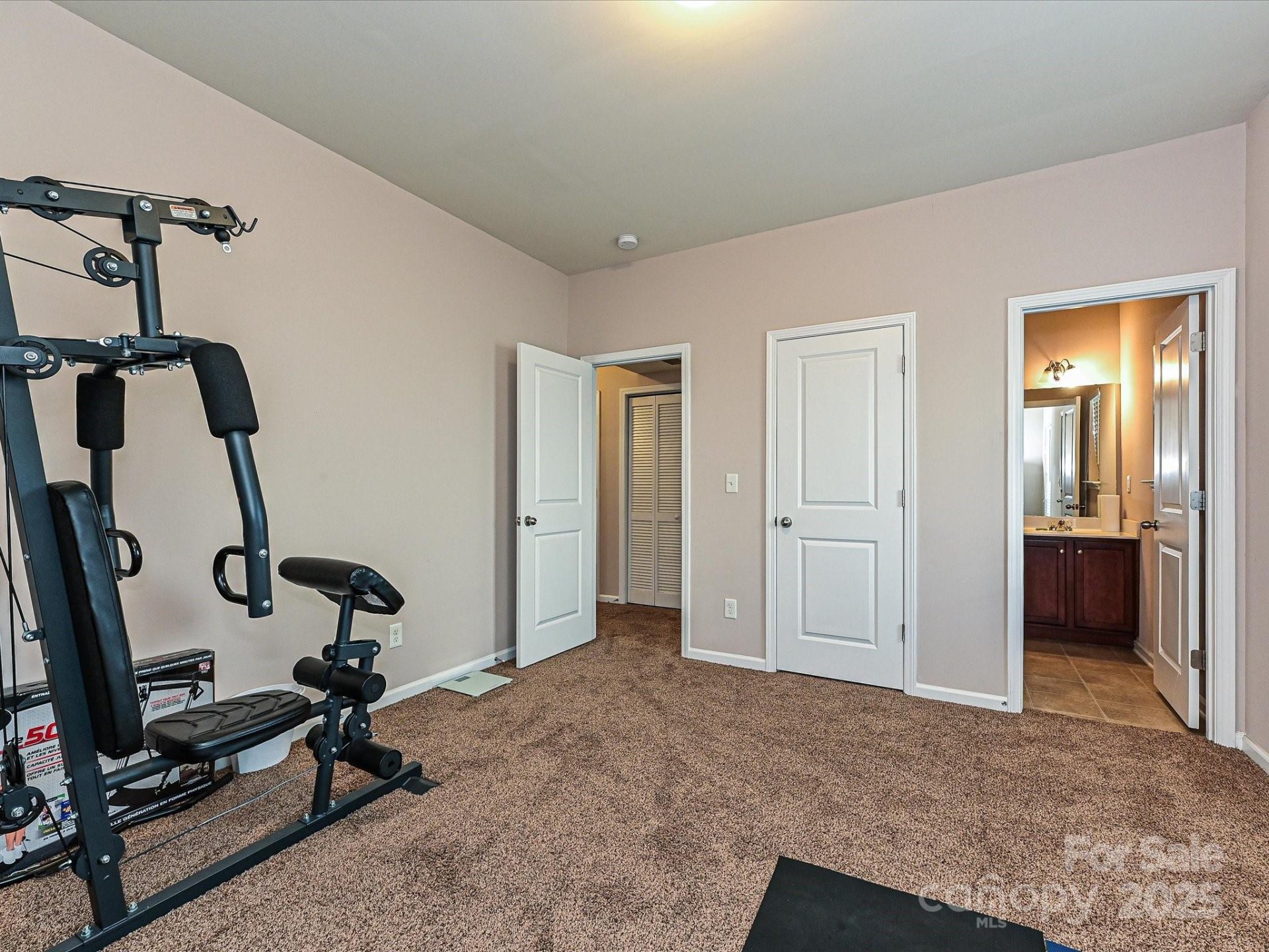 Property image 5 at 14121 Winford Lane, Charlotte, NC 28262