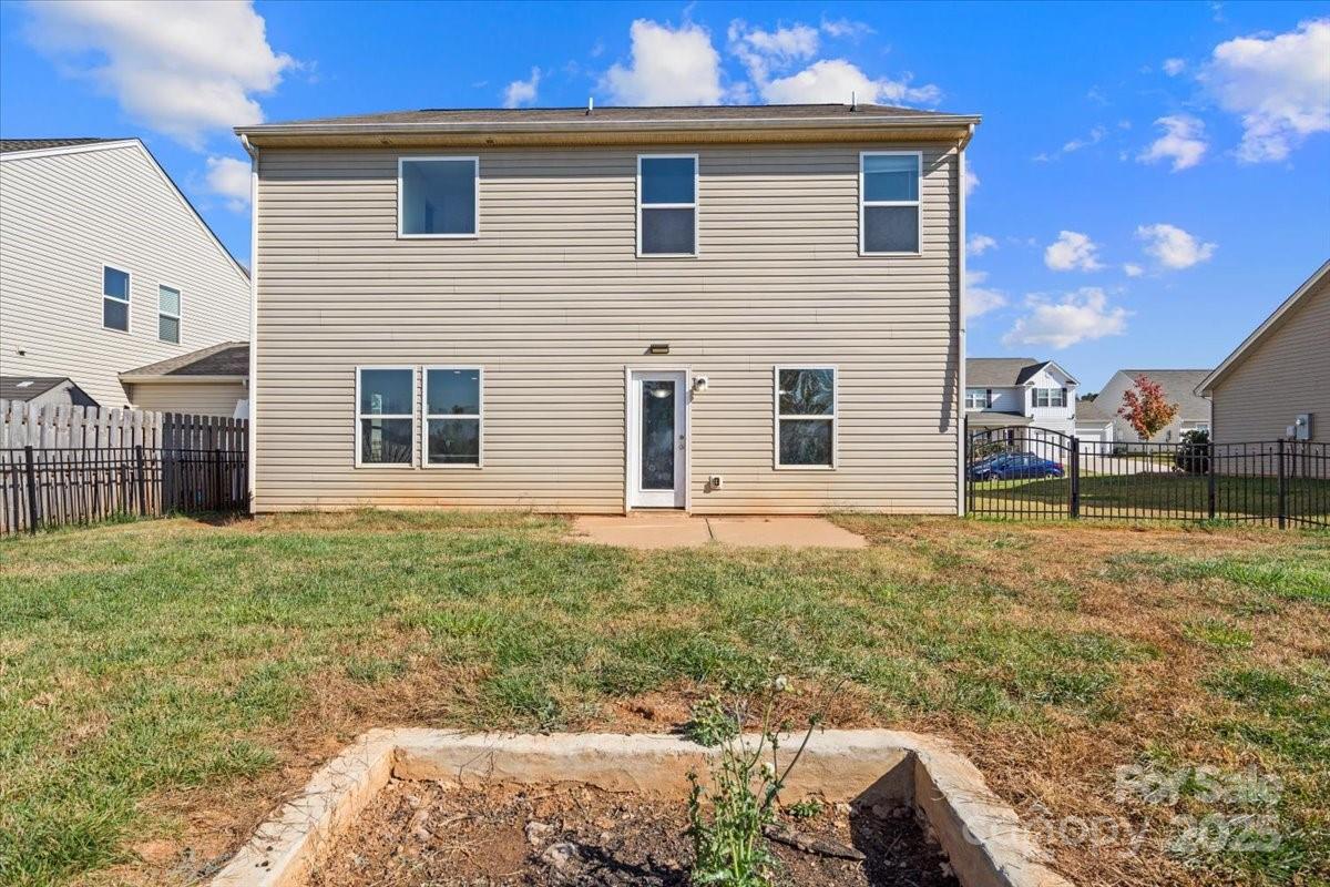 Property image 3 at 173 Hidden Lakes Road, Statesville, NC 28677