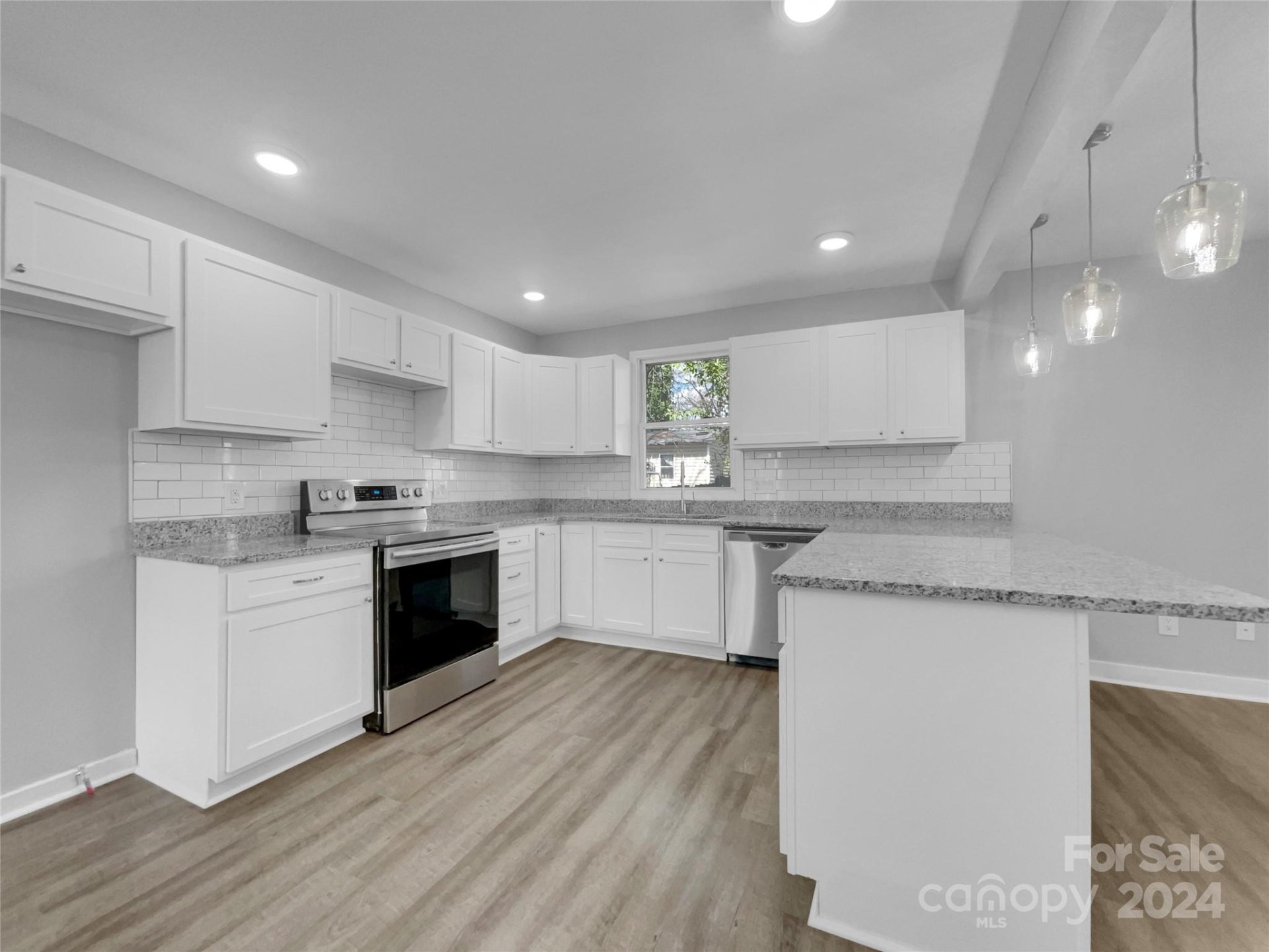 Property image 2 at 728 Jefferson Avenue, Rock Hill, SC 29730