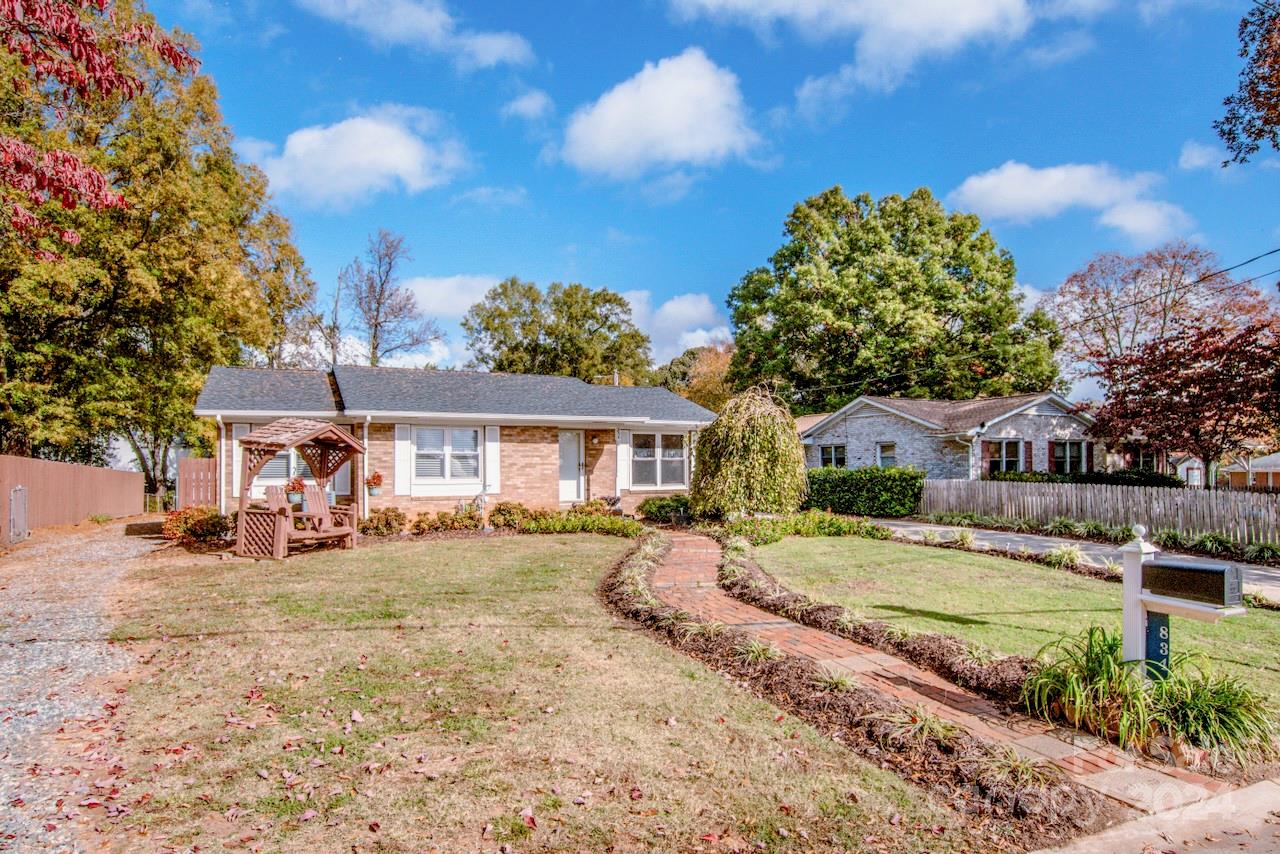 Property image 3 at 834 Brookwood Drive, Mooresville, NC 28115